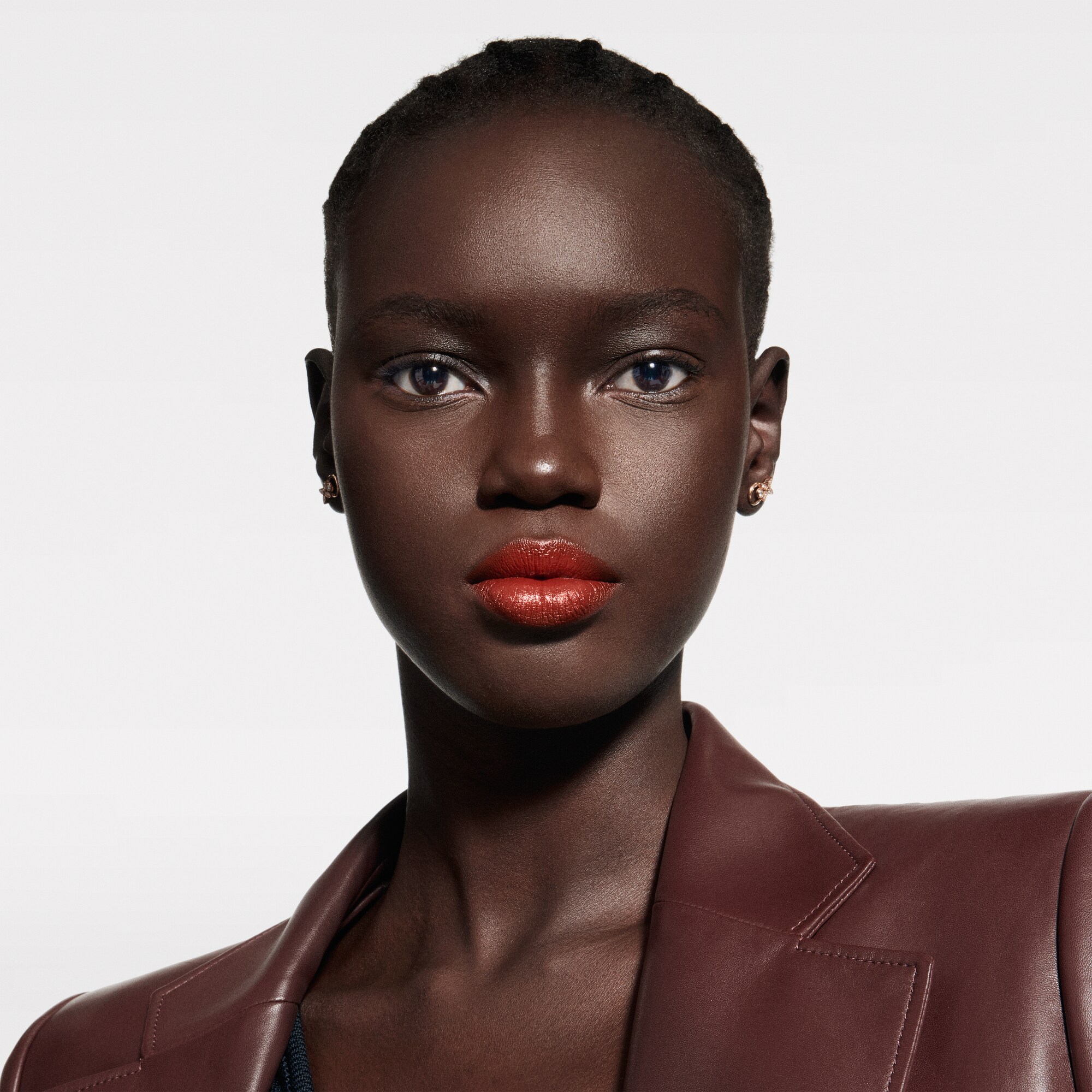 LV Rouge - Rossetto satinato   Profumi e Beauty Labbra } | LOUIS VUITTON (Zoom prodotto)