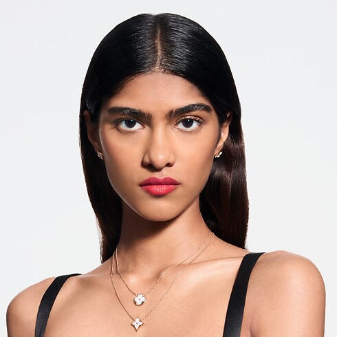 LV Rouge - Rossetto satinato Profumi e Beauty Labbra } | LOUIS VUITTON (Zoom prodotto)