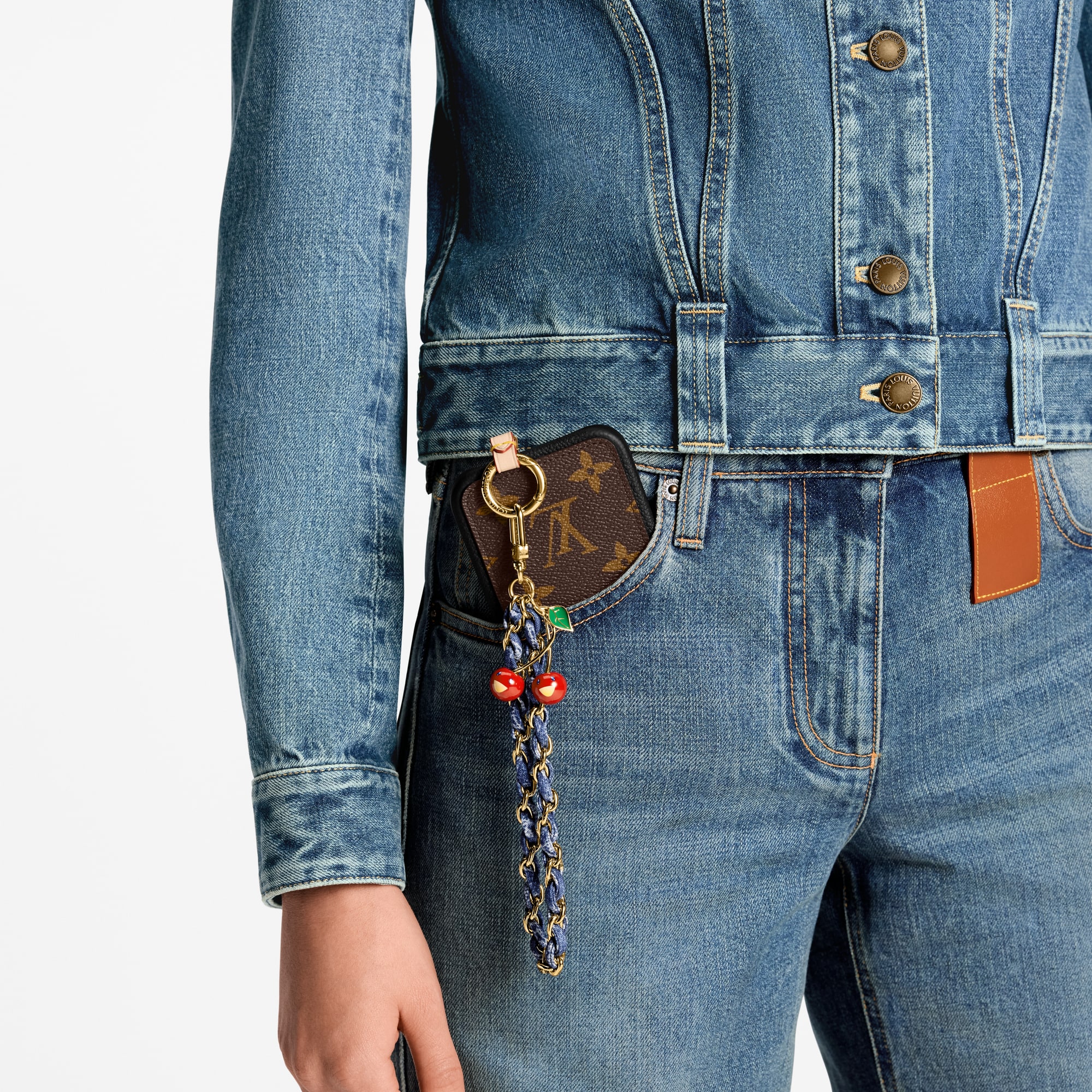 LV x TM Porta telefono Denim Cerise S00 Donna Accessori Portachiavi e Charms per Borse | LOUIS VUITTON (Zoom prodotto)