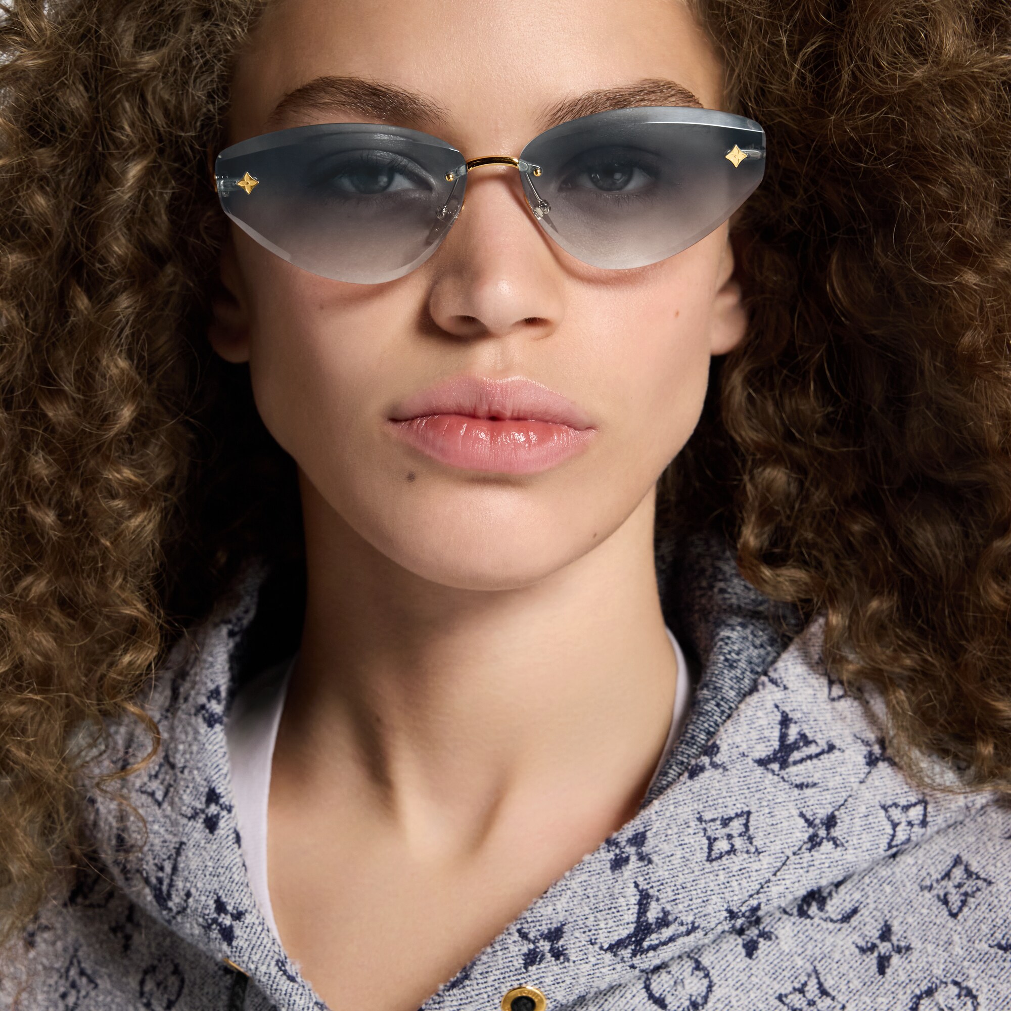 Occhiali da sole LV Jewel Low Cat-Eye S00 Donna Accessori Occhiali da Sole | LOUIS VUITTON (Zoom prodotto)