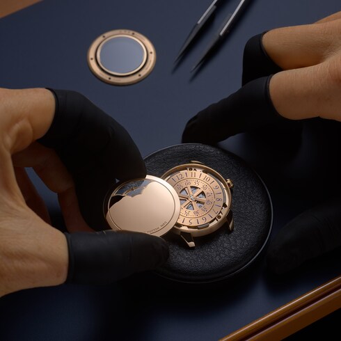 Orologio automatico Tambour Convergence, 37 mm, oro rosa Orologi Tutti gli orologi } | LOUIS VUITTON