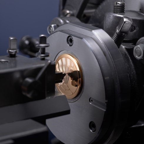 Orologio automatico Tambour Convergence, 37 mm, oro rosa Orologi Tutti gli orologi } | LOUIS VUITTON