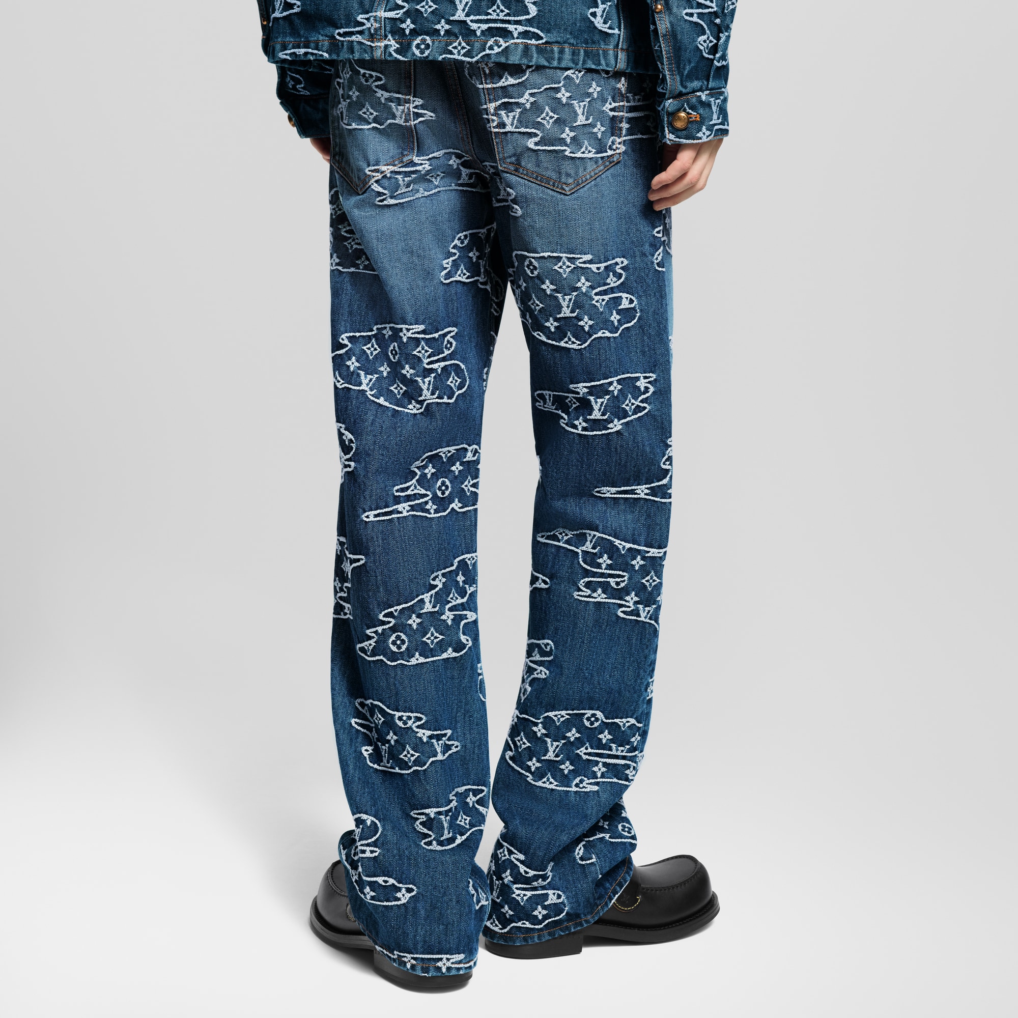 Pantaloni da skate in denim con motivo Monogram  Uomo Abbigliamento Collezione Denim | LOUIS VUITTON (Zoom prodotto)