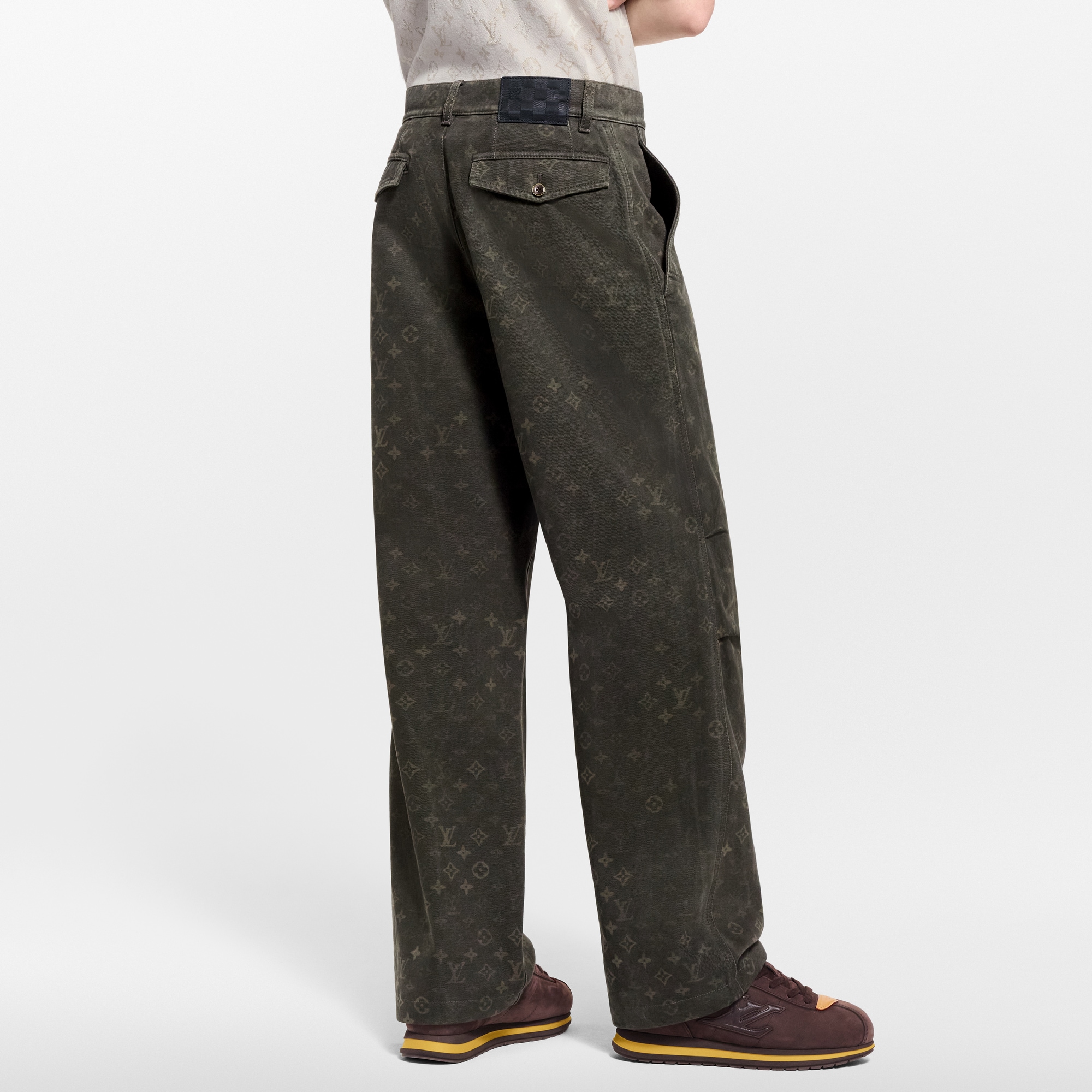 Pantaloni in denim cerato con  motivo Monogram  Uomo Abbigliamento Collezione Denim | LOUIS VUITTON (Zoom prodotto)