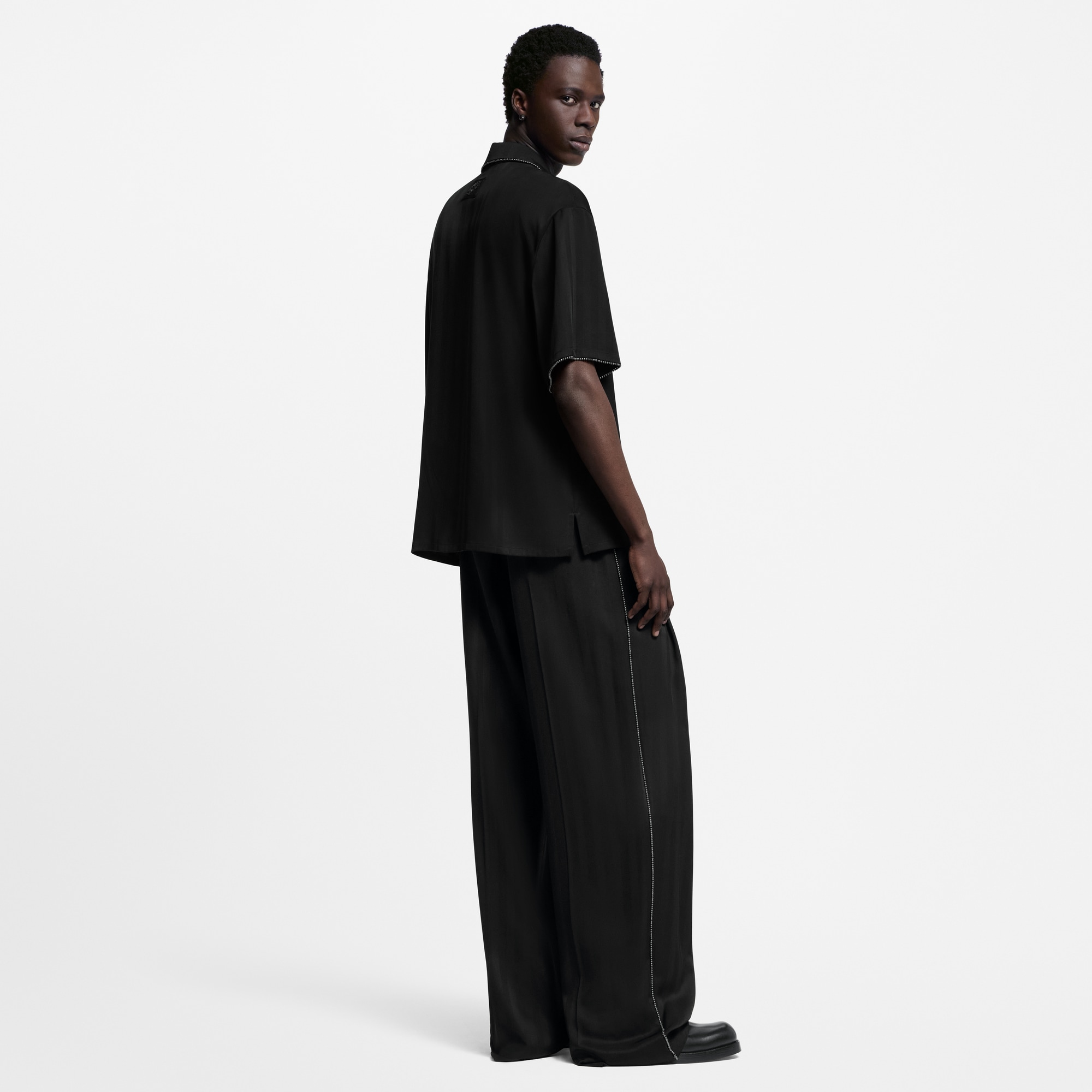 Pantaloni morbidi in seta con perline ricamate  Uomo Abbigliamento Pantaloni | LOUIS VUITTON (Zoom prodotto)