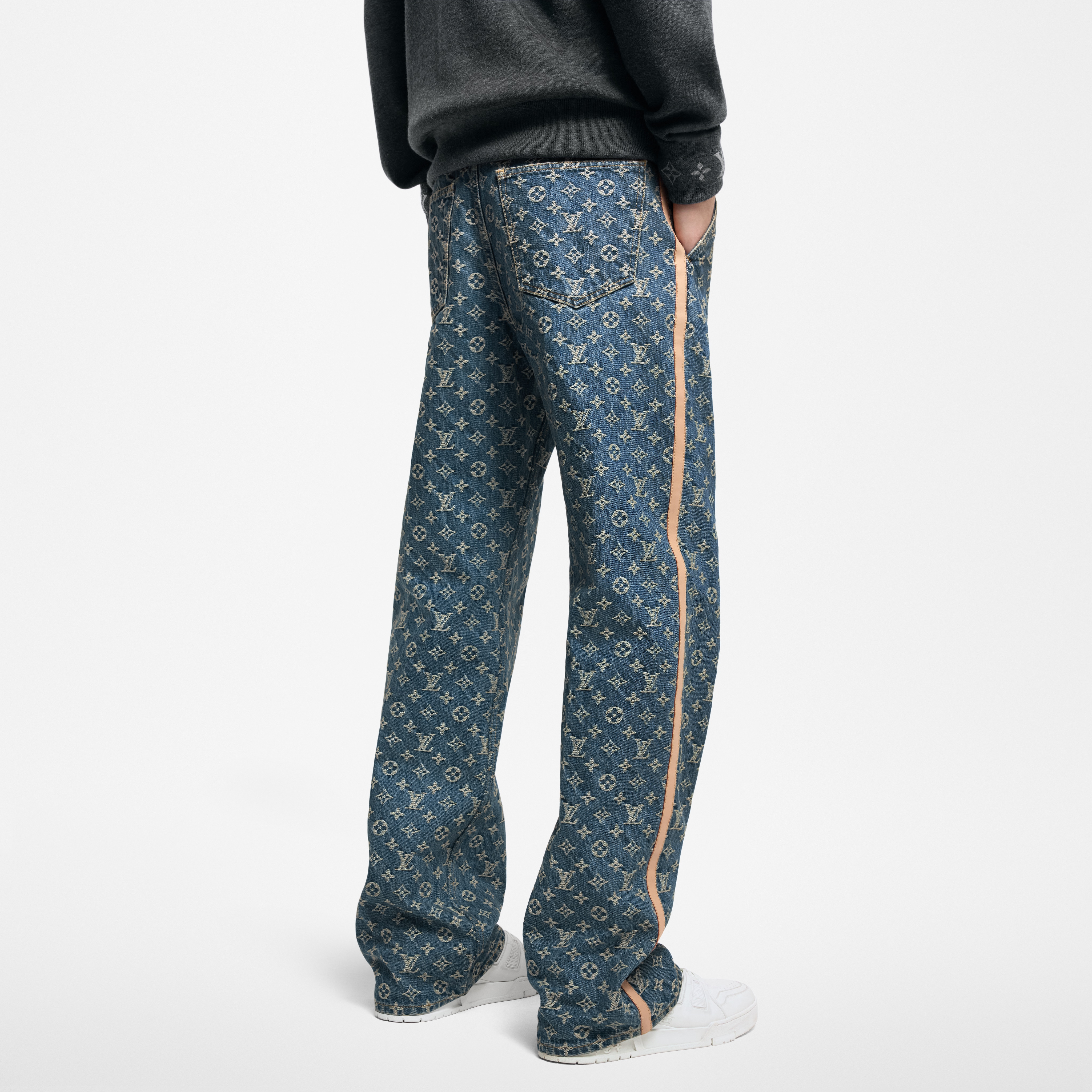 Pantaloni sartoriali in denim con motivo Monogram  Uomo Abbigliamento Collezione Denim | LOUIS VUITTON (Zoom prodotto)