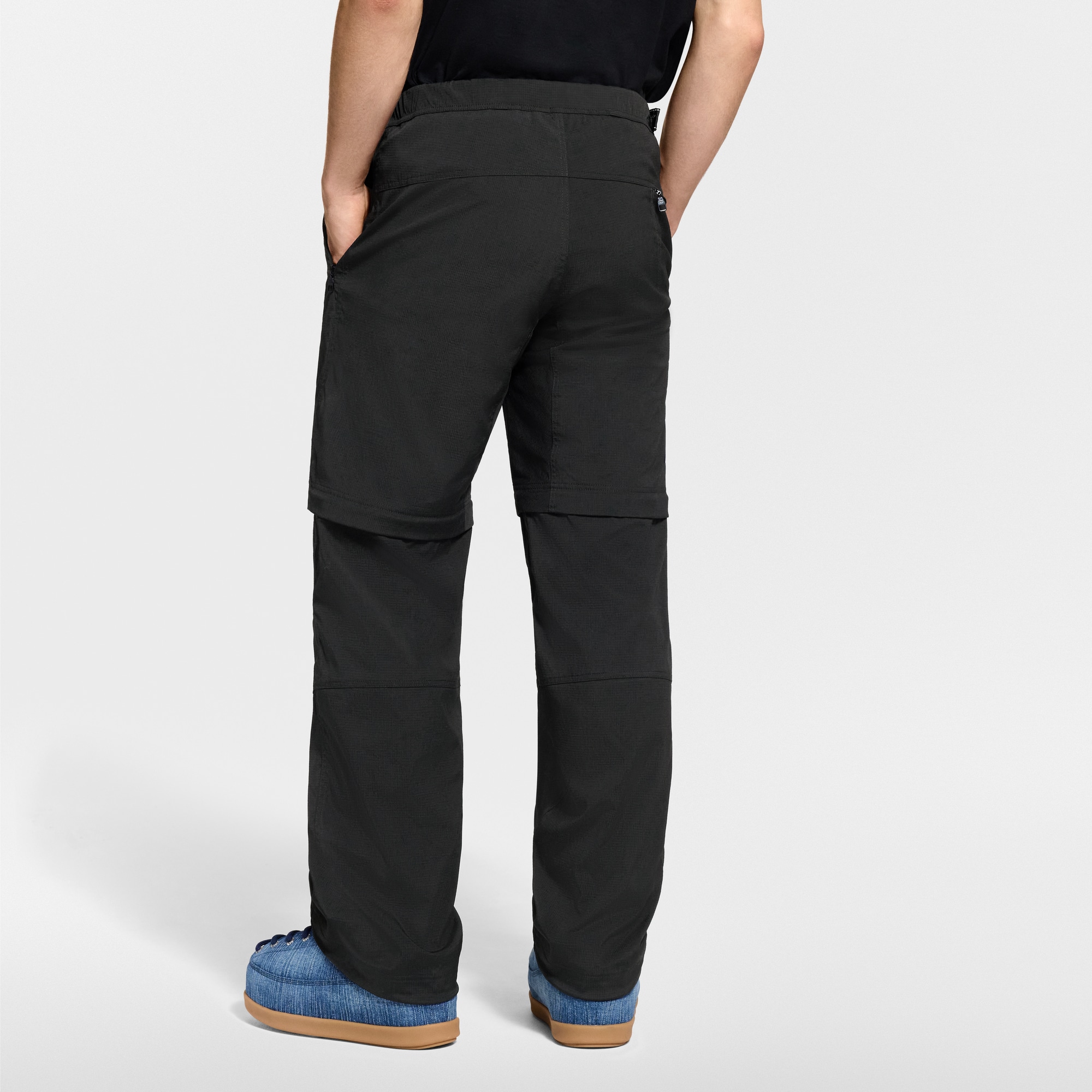 Pantaloni tecnici 2-in-1 convertibili in tessuto antistrappo  Uomo Abbigliamento Pantaloni | LOUIS VUITTON (Zoom prodotto)