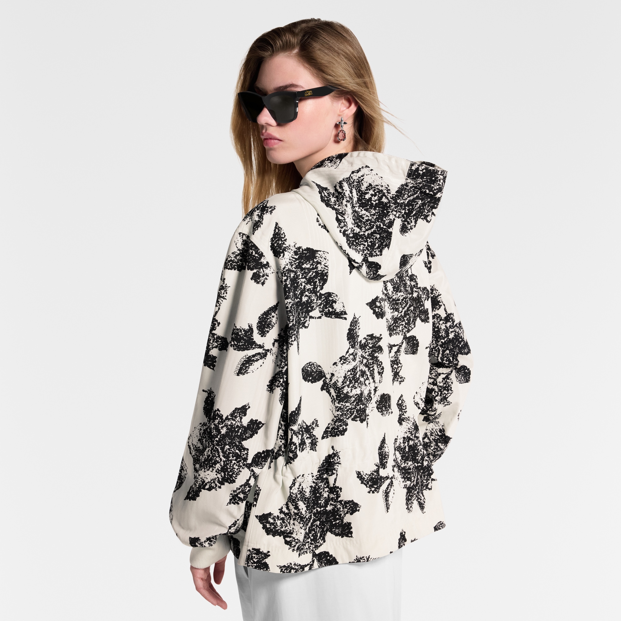 Parka con stampa a fiori e cappuccio  Donna Abbigliamento Cappotti e Giacche | LOUIS VUITTON (Zoom prodotto)