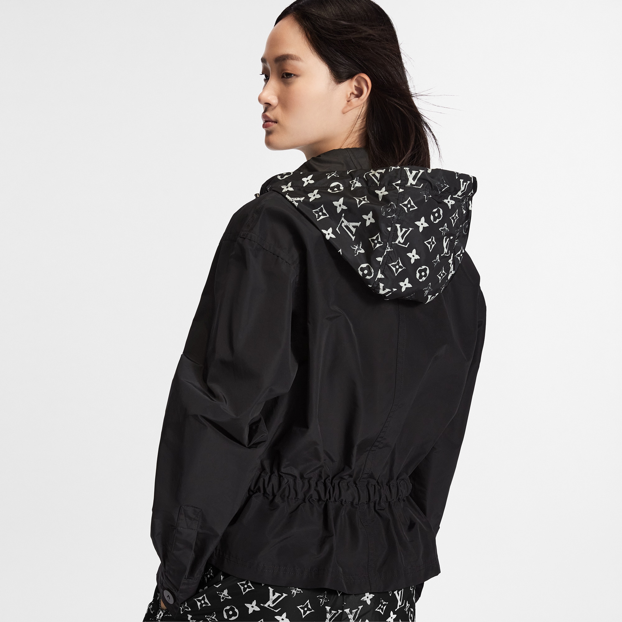 Parka corto con cappuccio  Donna Abbigliamento Cappotti e Giacche | LOUIS VUITTON (Zoom prodotto)