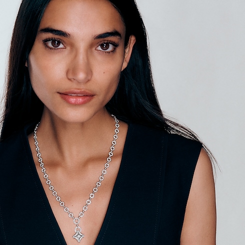 Pendente Ever Blossom, oro bianco e diamanti Les Extraordinaires Gioielli Collane e Ciondoli | LOUIS VUITTON (Zoom prodotto)