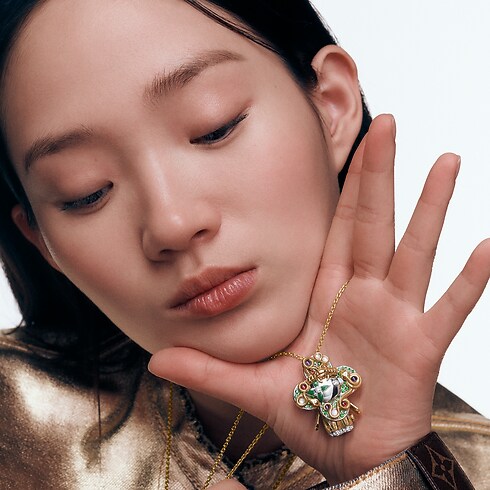 Pendente Vivienne Snake, oro giallo, oro bianco, smalto, diamanti e gemme colorate Les Extraordinaires Gioielli Collane e Ciondoli | LOUIS VUITTON (Zoom prodotto)