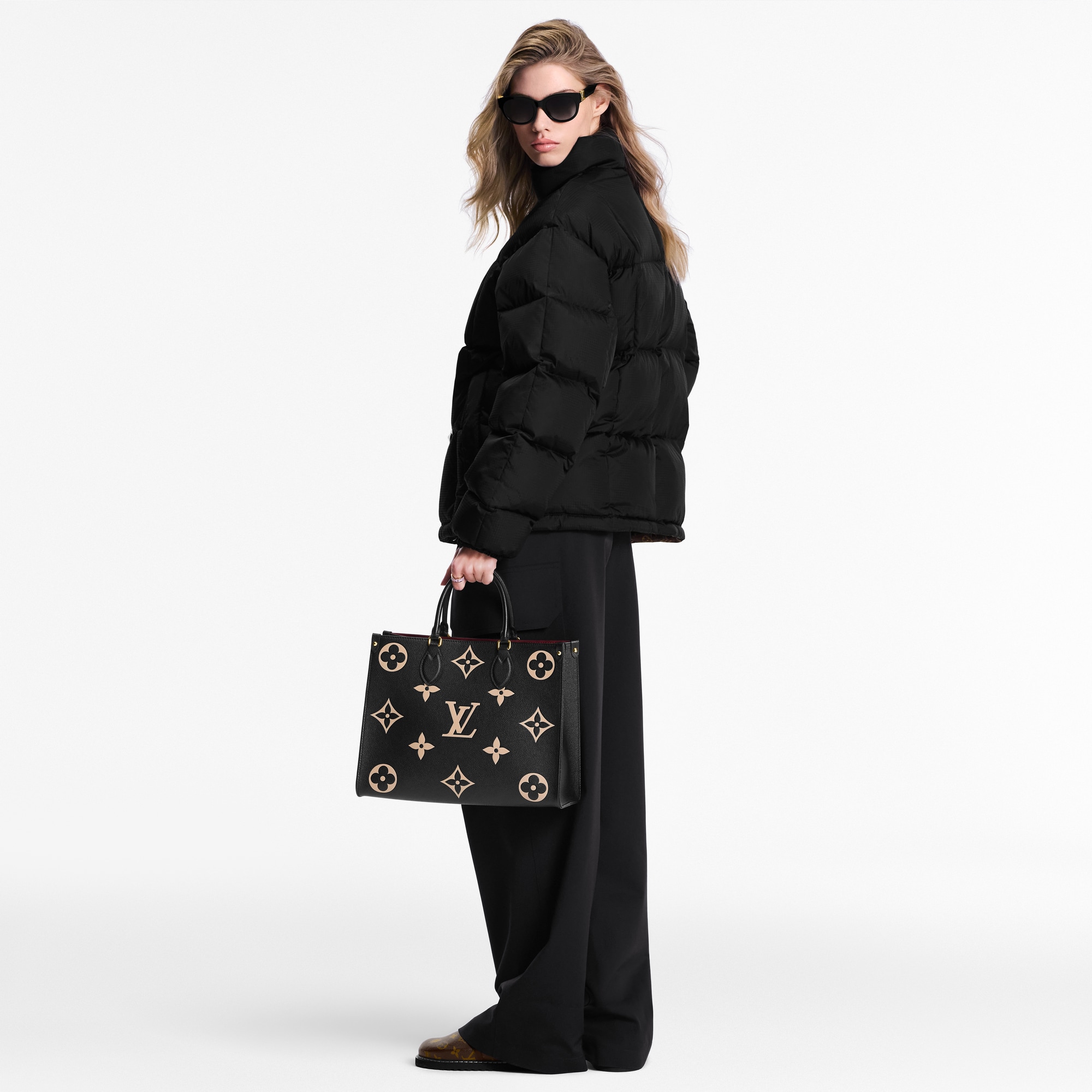 Piumino trapuntato con dettagli in tela Monogram  Donna Abbigliamento Cappotti e Giacche | LOUIS VUITTON (Zoom prodotto)