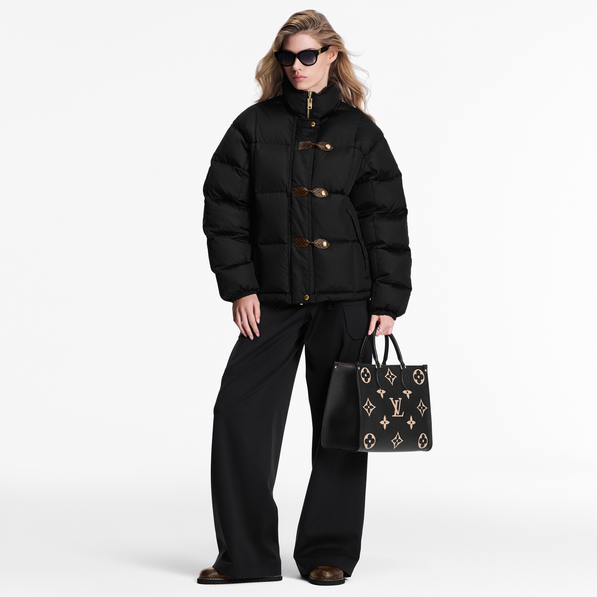 Piumino trapuntato con dettagli in tela Monogram  Donna Abbigliamento Cappotti e Giacche | LOUIS VUITTON (Zoom prodotto)