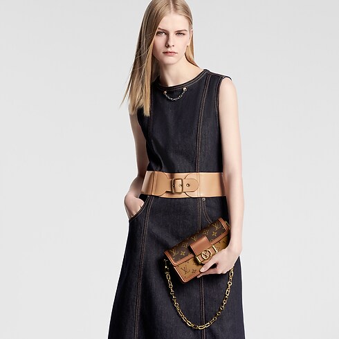 Pochette Dauphine East West Monogram Reverse Canvas Donna Borse da Donna Tutte le collezioni | LOUIS VUITTON (Zoom prodotto)