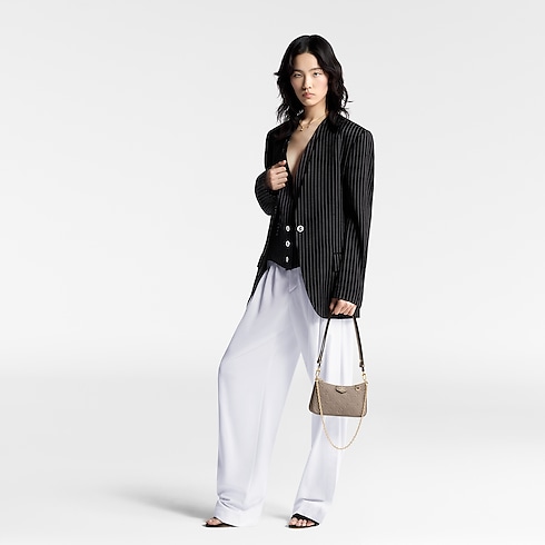 Pochette Easy Pouch On Strap Pelle Monogram Empreinte Donna Portafogli e Piccola Pelletteria Tutti i Portafogli e Piccola Pelletteria | LOUIS VUITTON (Zoom prodotto)