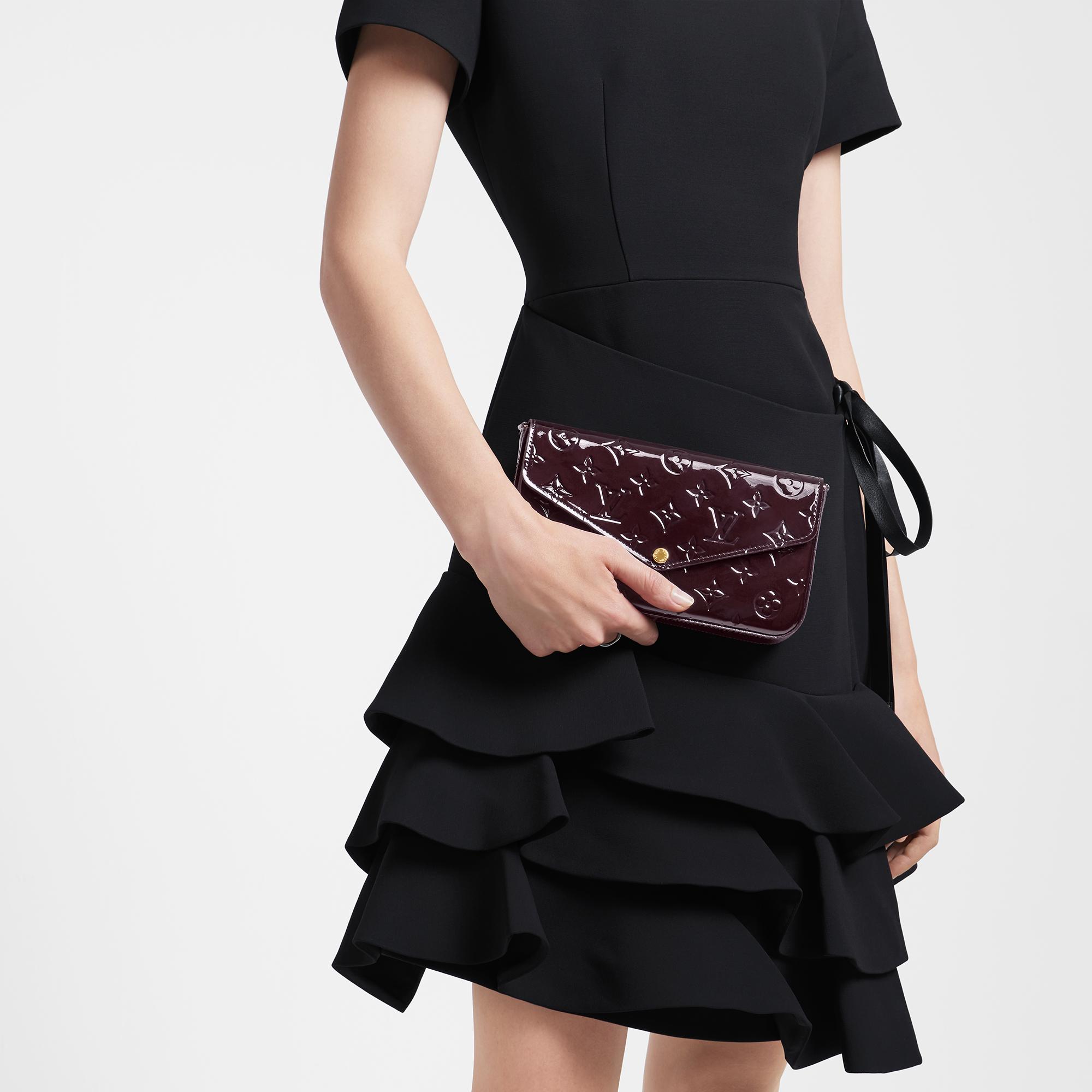 pochette felicie amarante