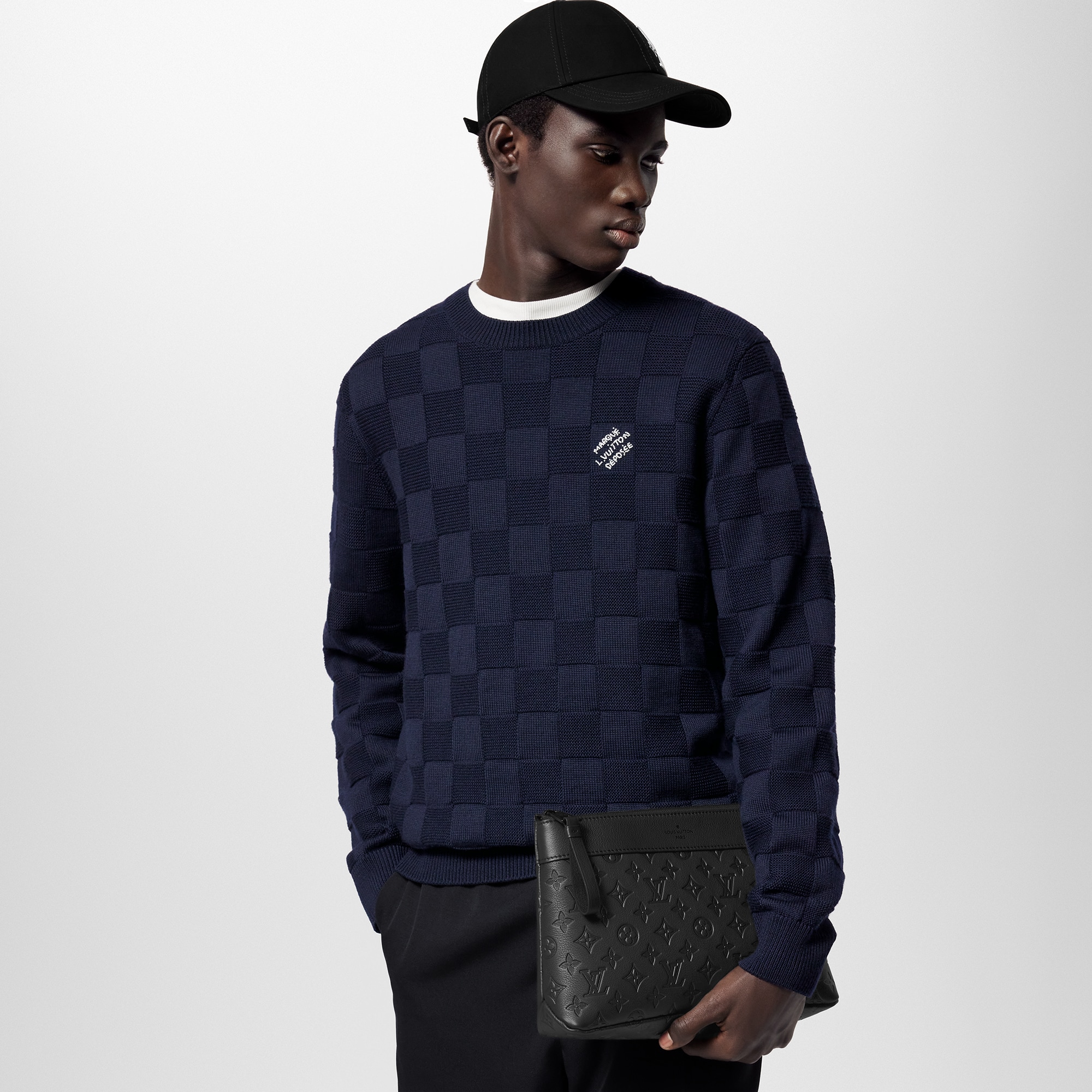 Pochette Voyage Souple Monogram Shadow Uomo Portafogli e Piccola Pelletteria Pochette | LOUIS VUITTON (Zoom prodotto)
