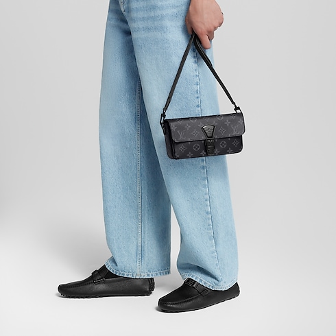 Portafoglio indossabile Montsouris Monogram Eclipse Uomo Portafogli e Piccola Pelletteria Mini Bags | LOUIS VUITTON (Zoom prodotto)