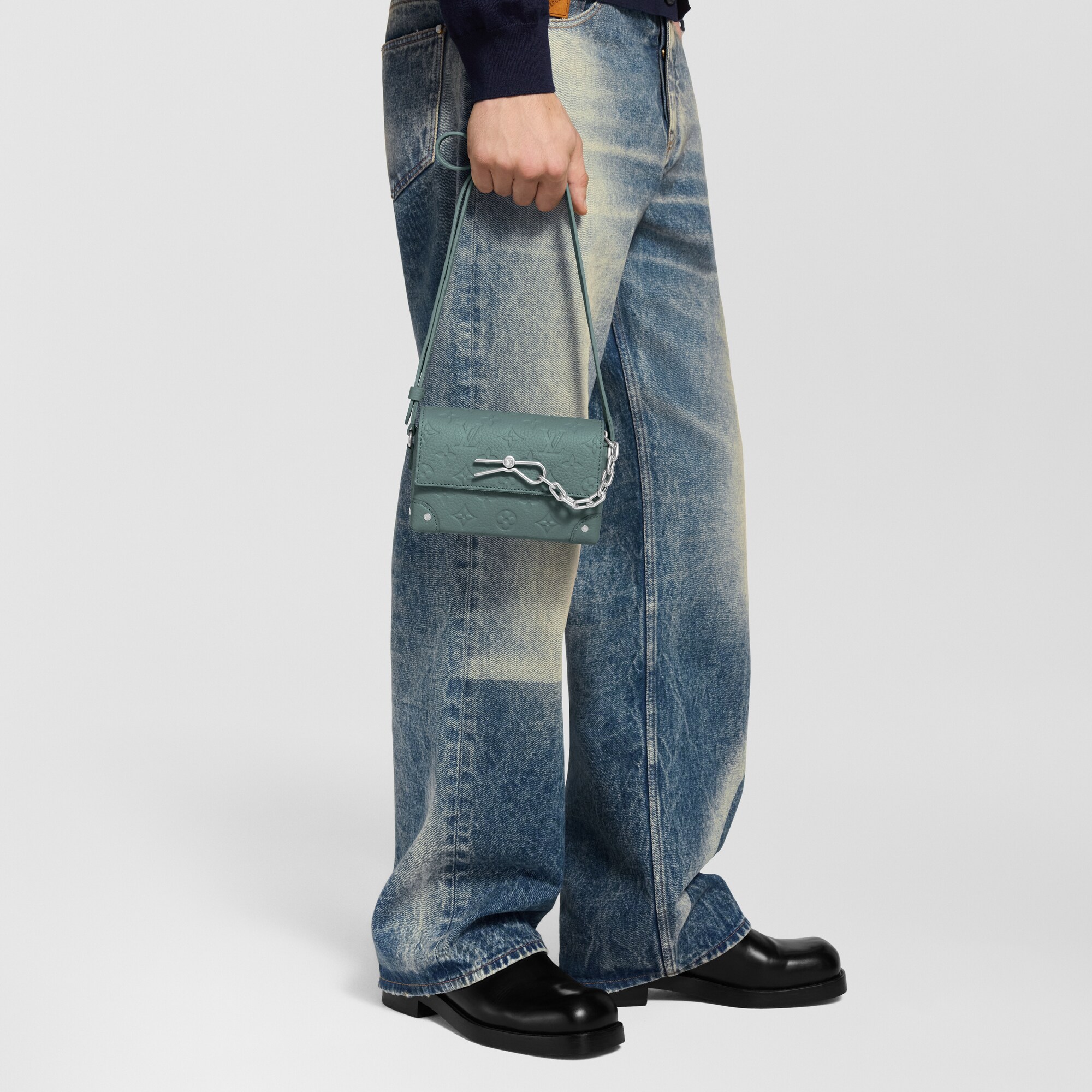 Portafoglio indossabile Steamer Monogram in pelle Taurillon Borse e Piccola Pelletteria Borse da Uomo Novità | LOUIS VUITTON (Zoom prodotto)