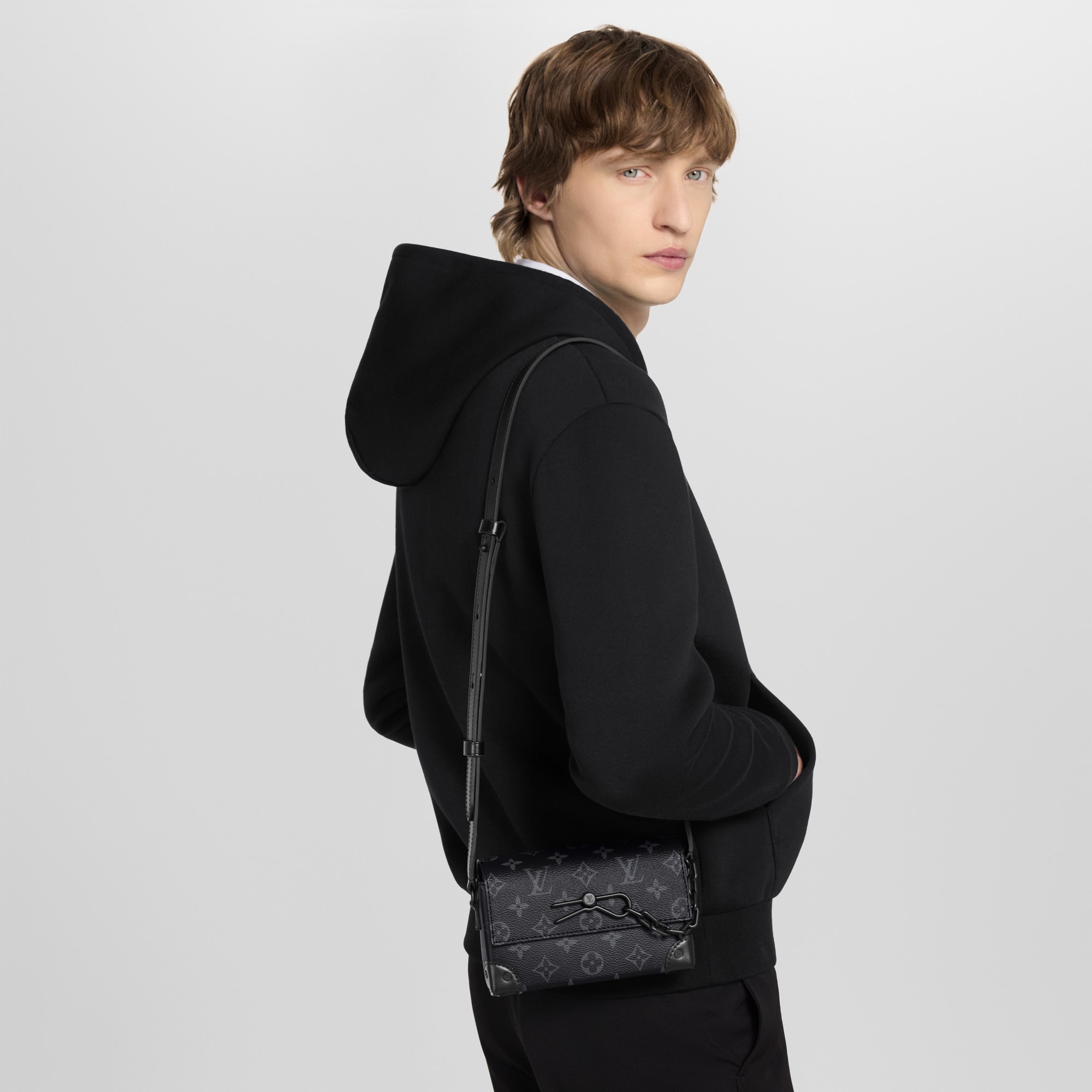 Portafoglio indossabile Steamer Monogram Eclipse Uomo Borse da Uomo Tutte le collezioni | LOUIS VUITTON (Zoom prodotto)