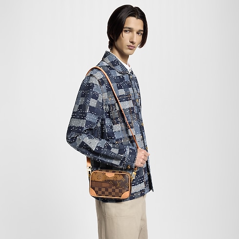 Portafoglio indossabile Trocadéro Altre Uomo Portafogli e Piccola Pelletteria Mini Bags | LOUIS VUITTON (Zoom prodotto)