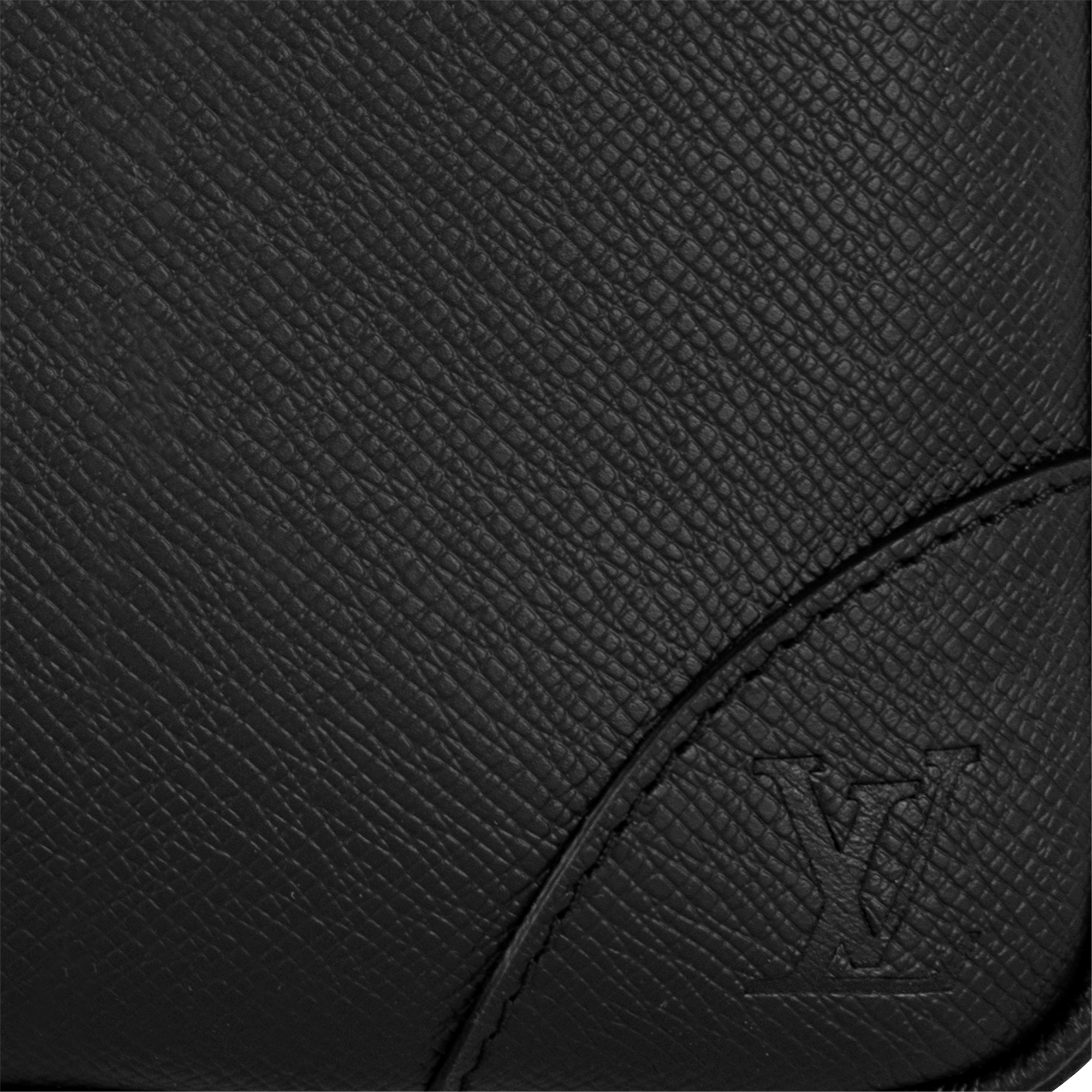 Porte-Documents Voyage PM Pelle Taïga Novità Per gli uomini New Formal | LOUIS VUITTON (Zoom prodotto)