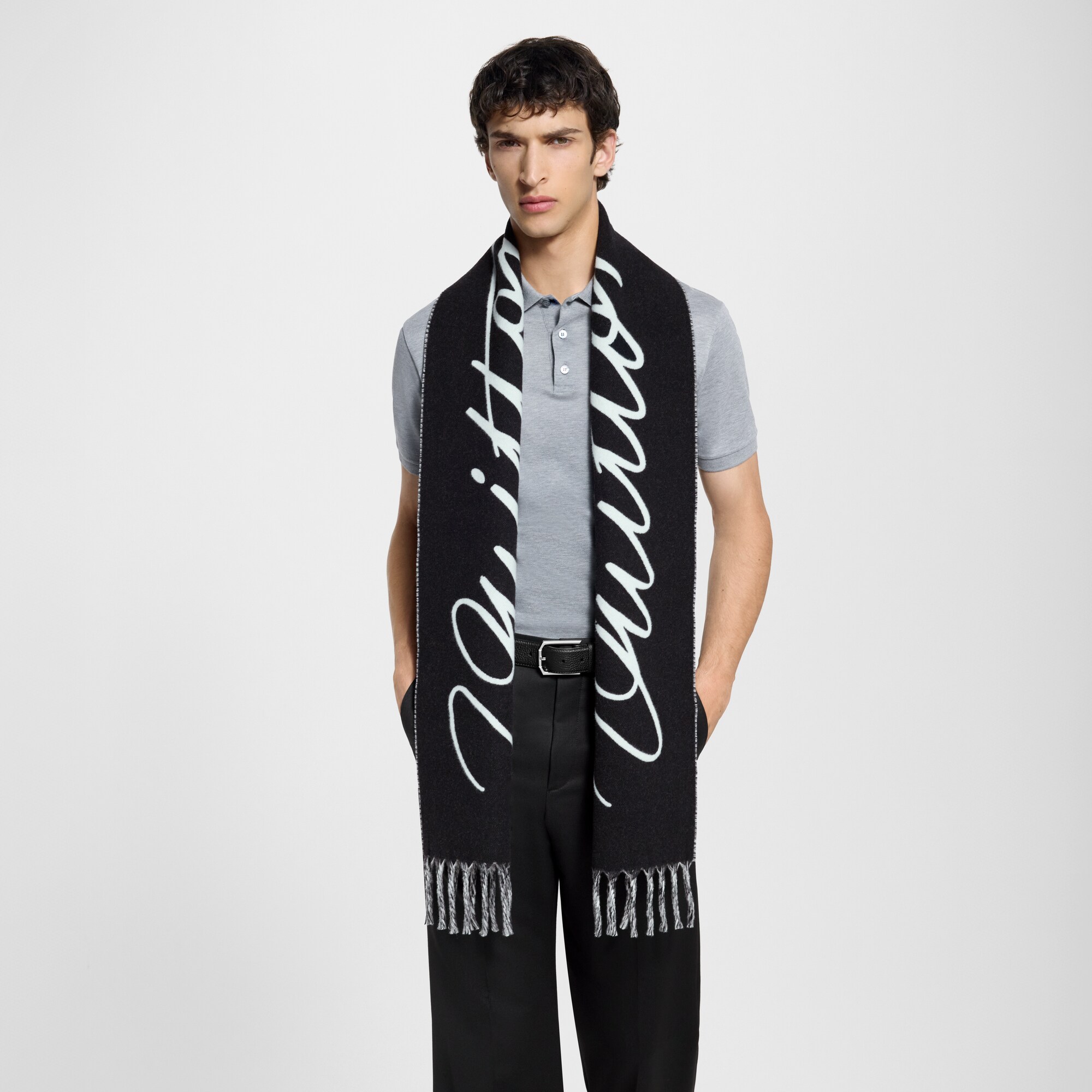 Sciarpa Signature S00 Uomo Accessori Sciarpe | LOUIS VUITTON (Zoom prodotto)