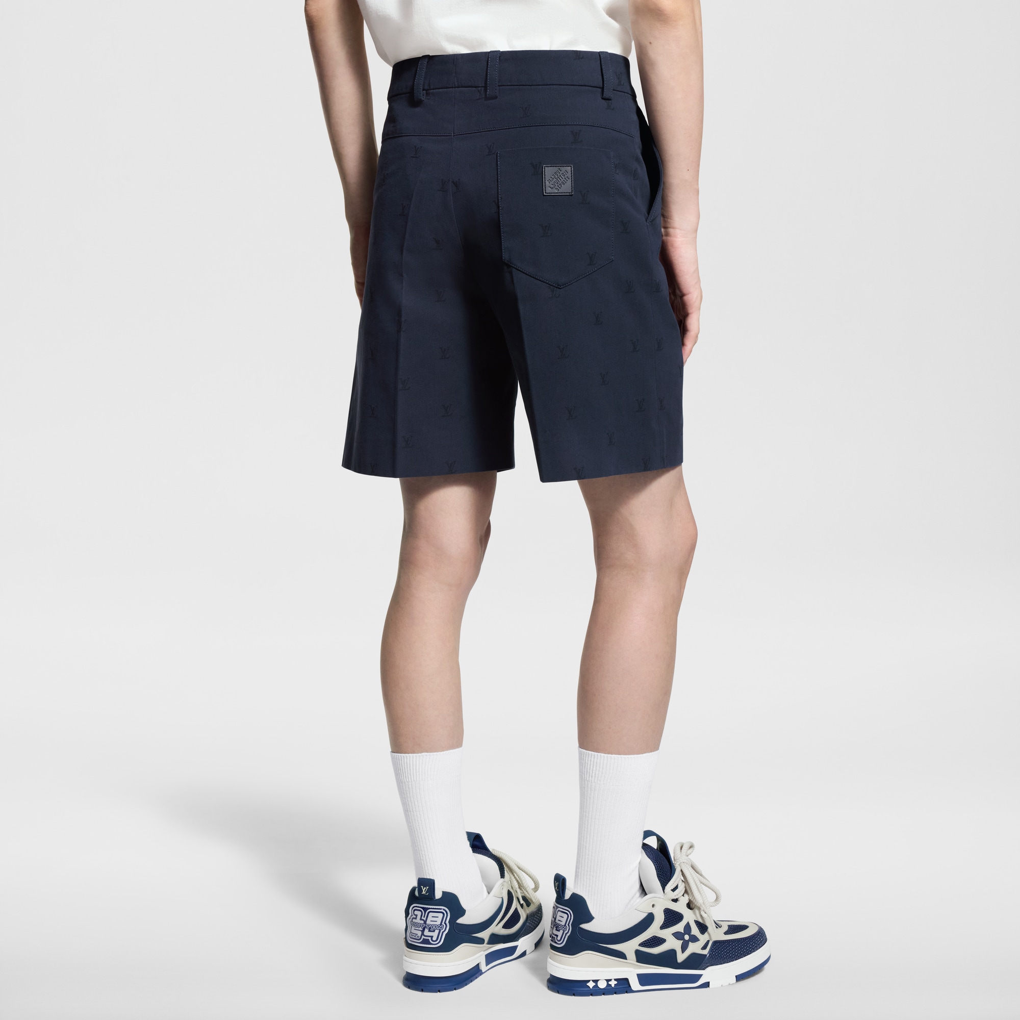 Shorts chino in cotone con firme LV Blason  Uomo Abbigliamento Pantaloni | LOUIS VUITTON (Zoom prodotto)