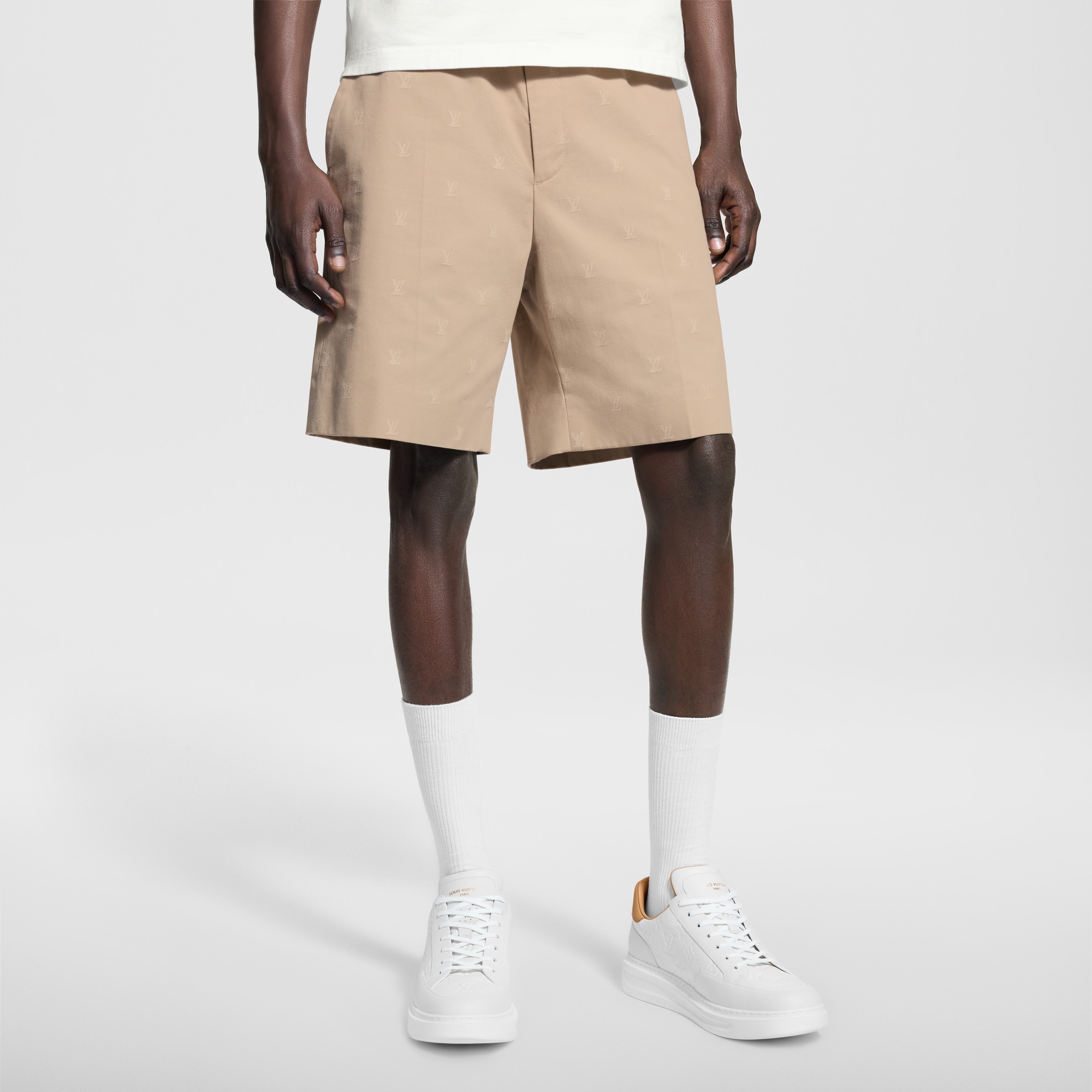Shorts chino in cotone con firme LV Blason in trama jacquard  Uomo Abbigliamento Pantaloni | LOUIS VUITTON (Zoom prodotto)