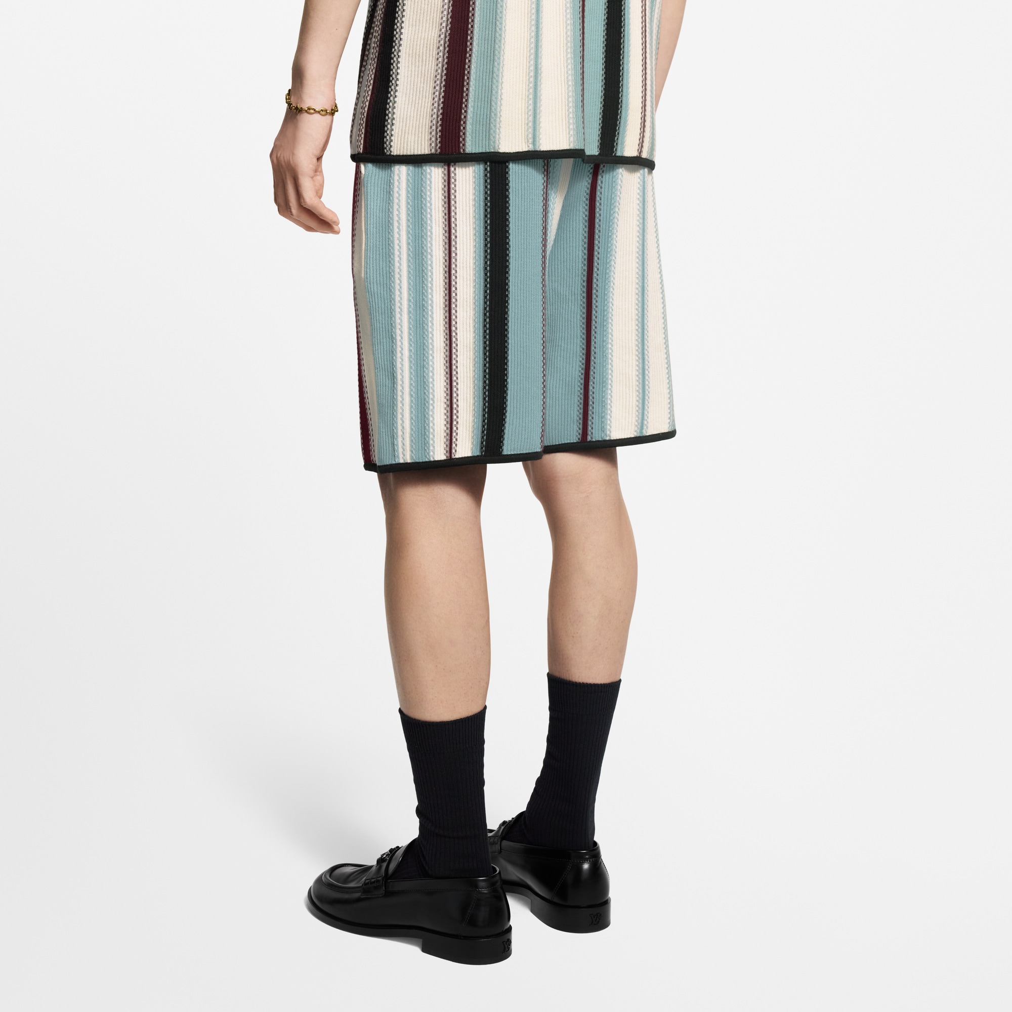 Shorts con motivo a righe all