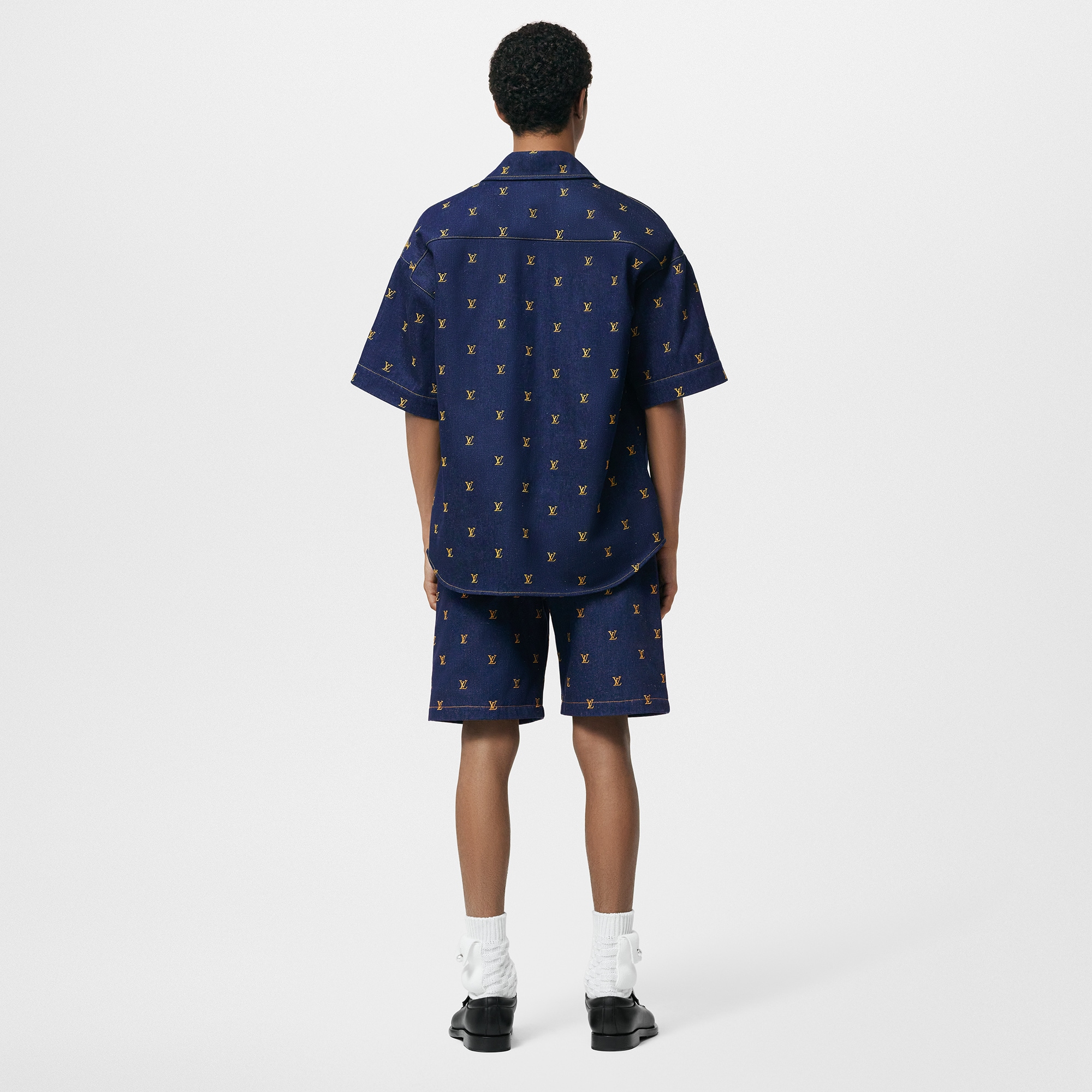 Shorts in denim con firme ricamate  Uomo Abbigliamento Collezione Denim | LOUIS VUITTON (Zoom prodotto)