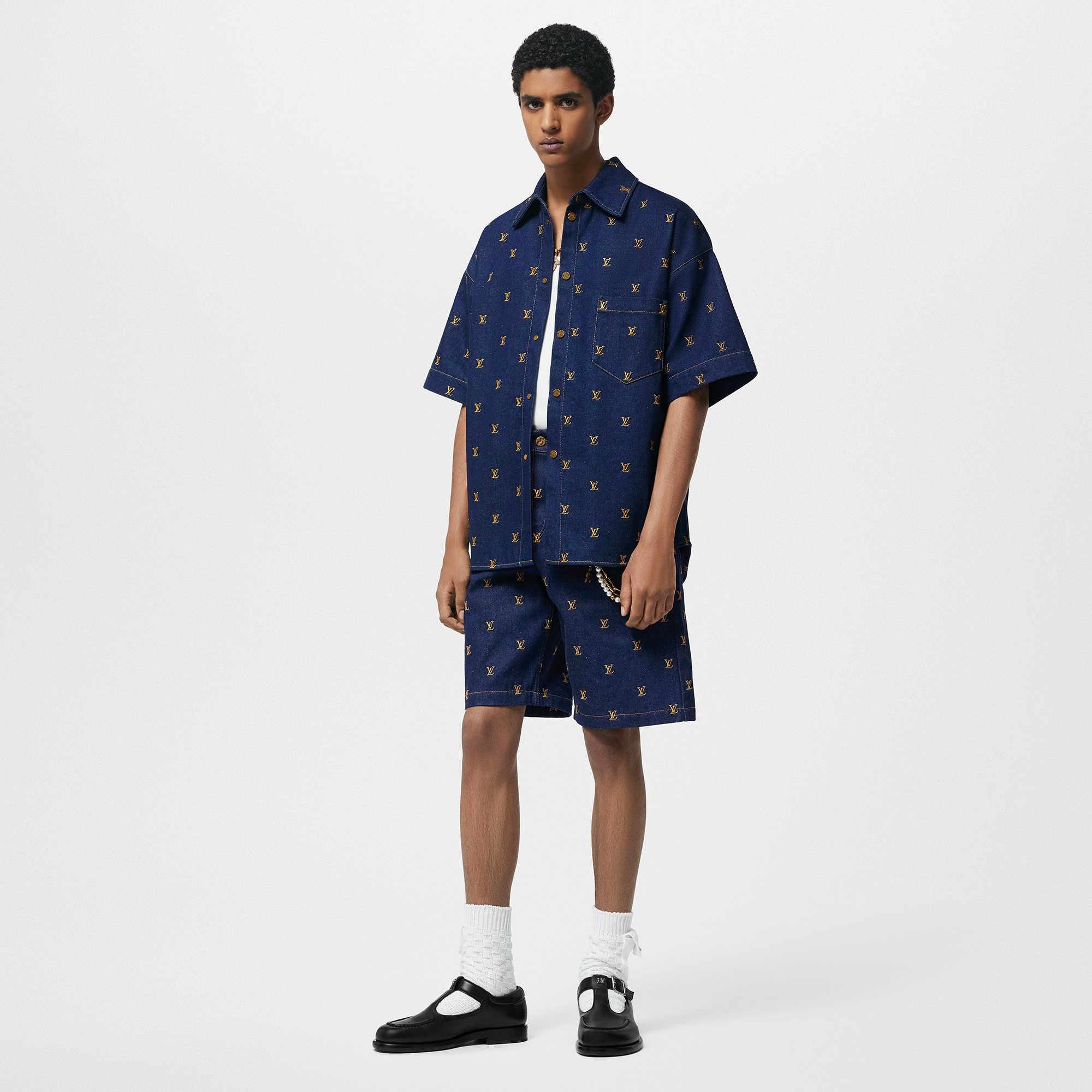 Shorts in denim con firme ricamate  Uomo Abbigliamento Collezione Denim | LOUIS VUITTON (Zoom prodotto)