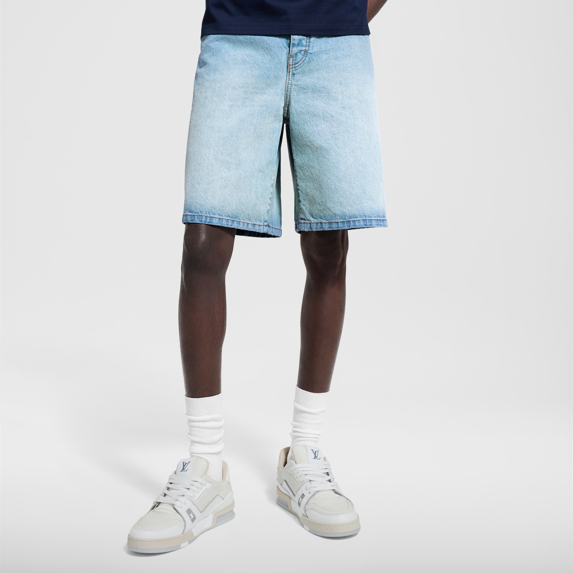 Shorts in denim con iniziali LV  Uomo Abbigliamento Collezione Denim | LOUIS VUITTON (Zoom prodotto)