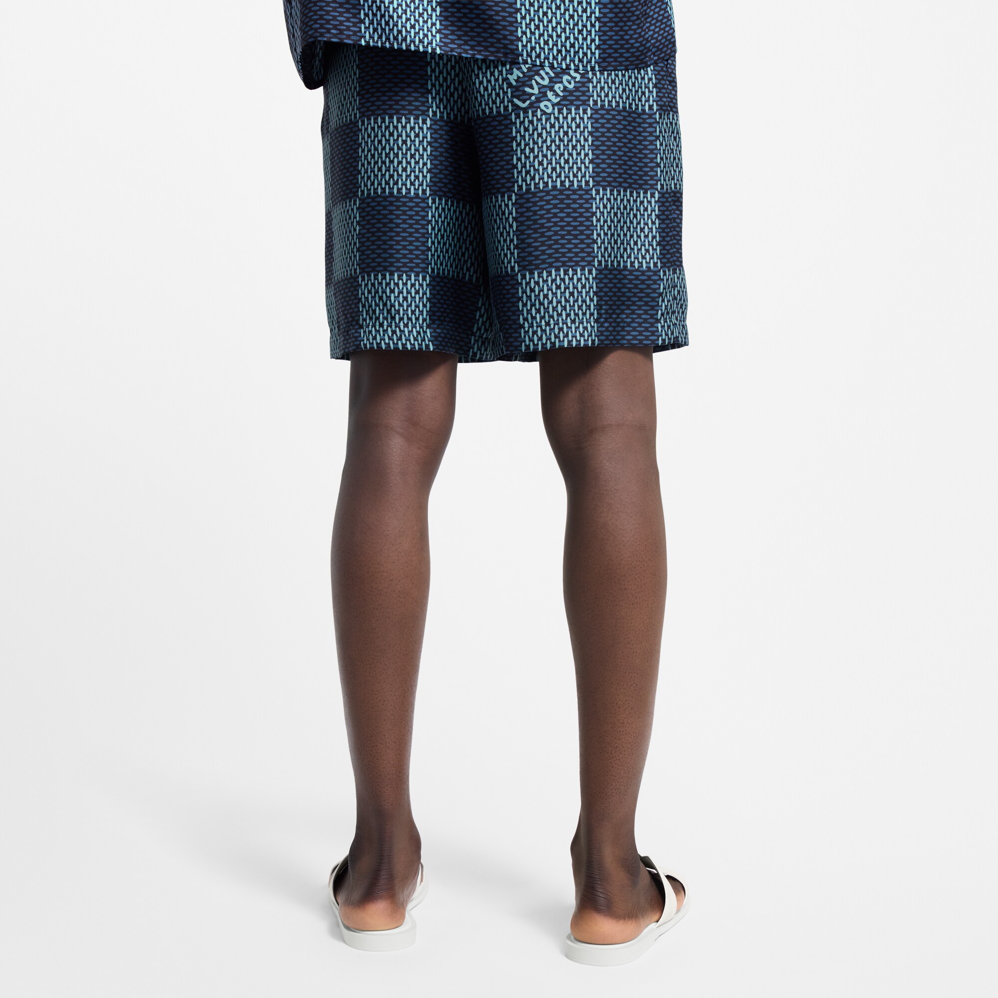 Shorts in seta con motivo Damier  Uomo Abbigliamento Pantaloni | LOUIS VUITTON (Zoom prodotto)