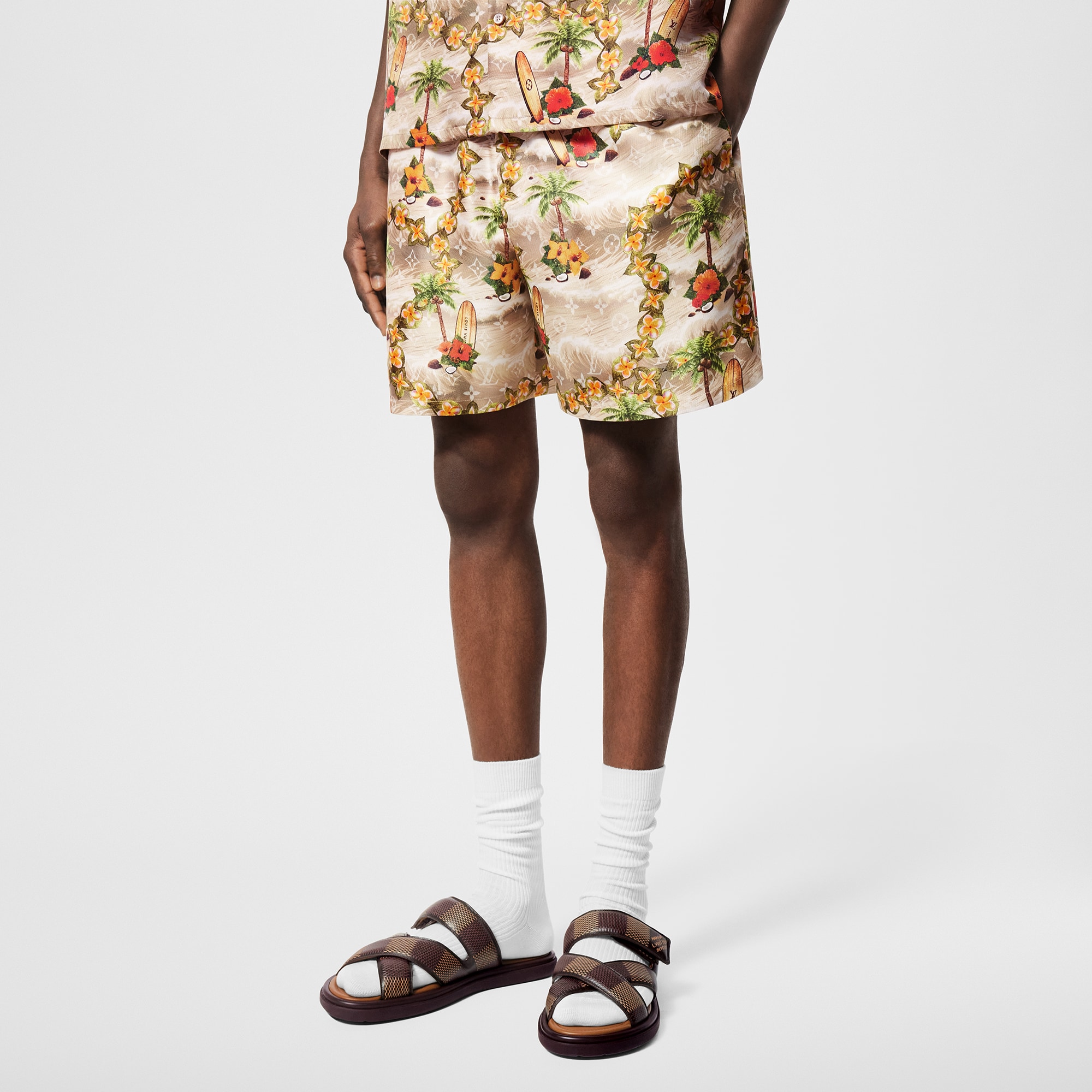 Shorts in seta con motivo Monogram e coulisse  Uomo Abbigliamento Pantaloni | LOUIS VUITTON (Zoom prodotto)