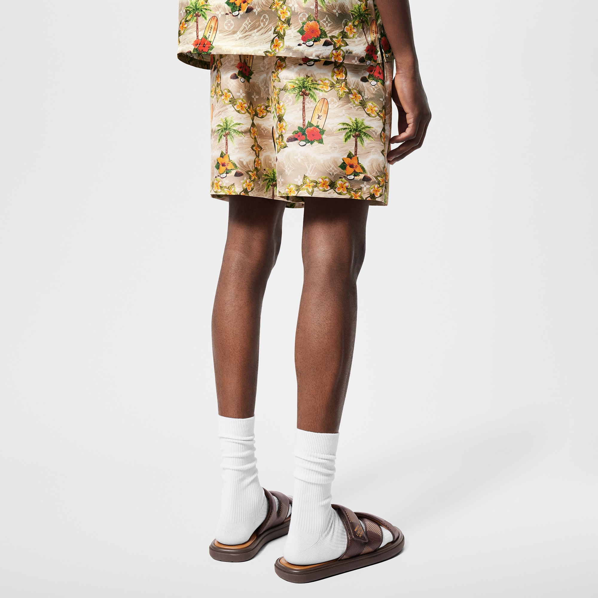 Shorts in seta con motivo Monogram e coulisse  Uomo Abbigliamento Pantaloni | LOUIS VUITTON (Zoom prodotto)