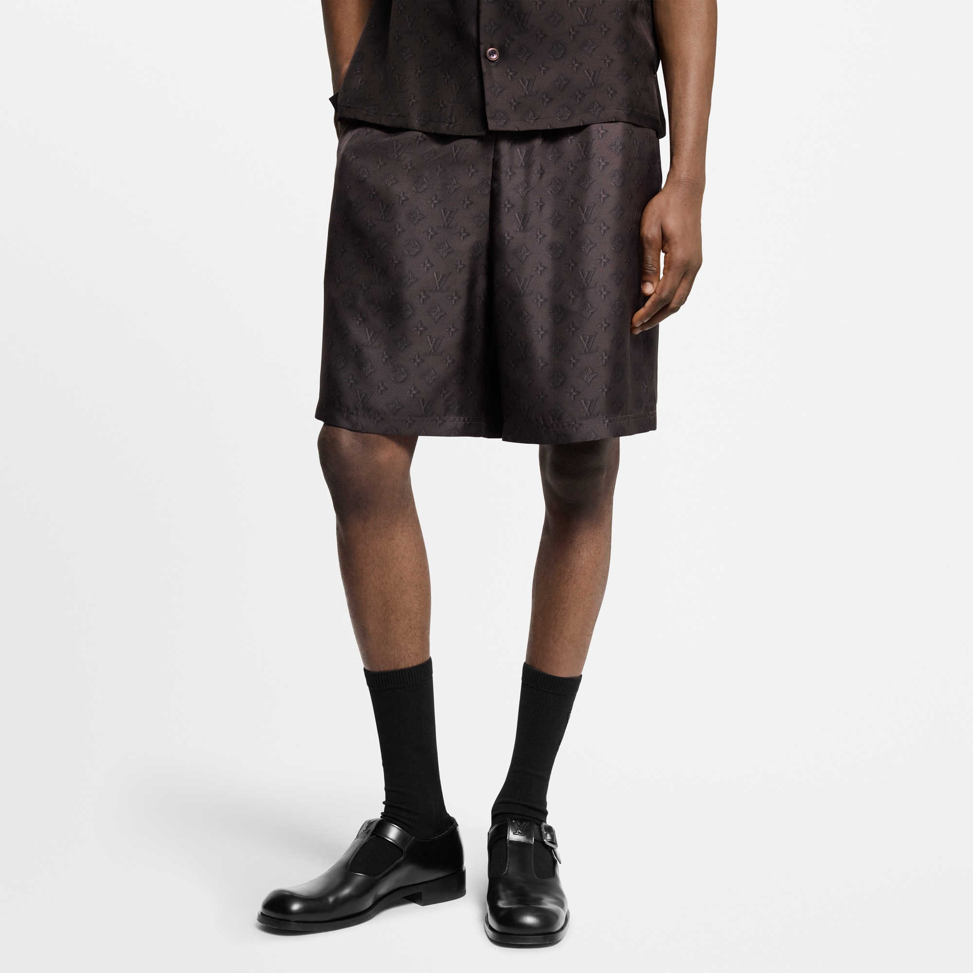 Shorts in seta con motivo Monogram stampato  Uomo Abbigliamento Pantaloni | LOUIS VUITTON (Zoom prodotto)