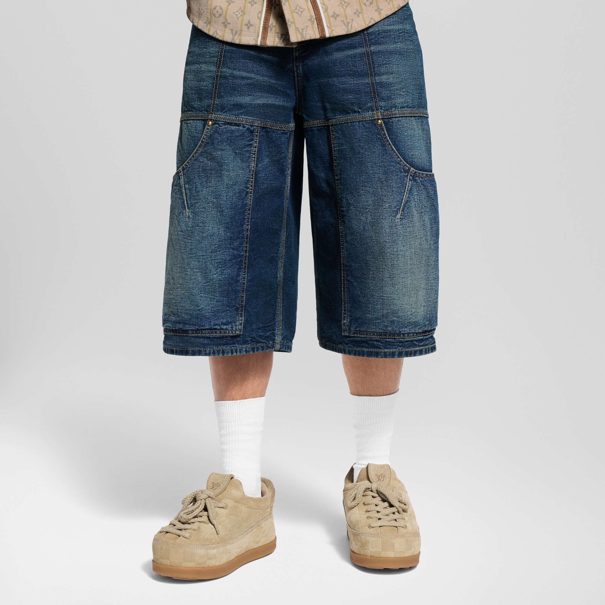 Shorts in stile workwear in denim  Uomo Abbigliamento Collezione Denim | LOUIS VUITTON (Zoom prodotto)