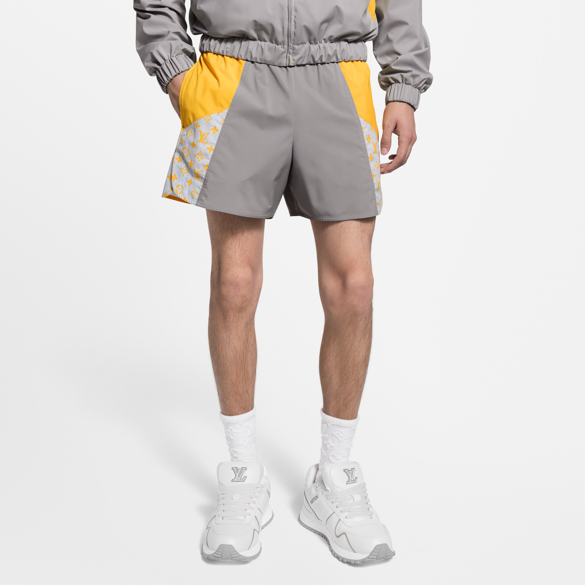 Shorts sportivi con motivo Monogram  Uomo Abbigliamento Pantaloni | LOUIS VUITTON (Zoom prodotto)