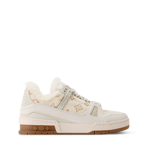 Sneaker LV Trainer side view