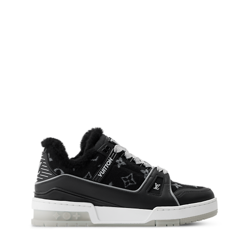 Sneaker LV Trainer side view