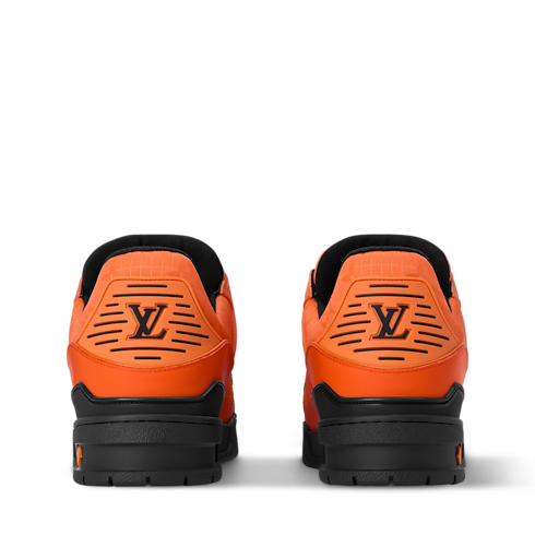 Sneaker LV Trainer back view