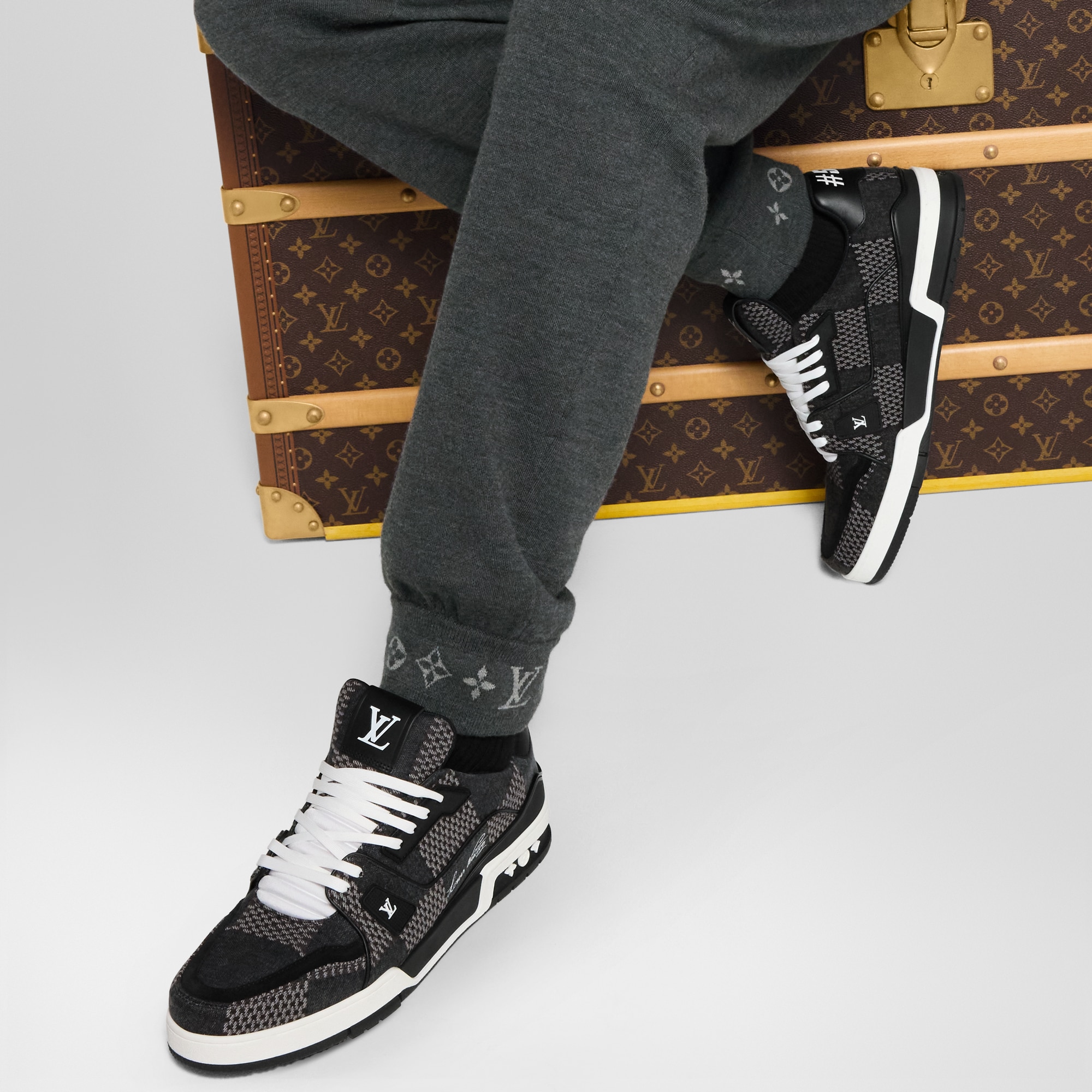 Sneaker LV Trainer  Uomo Calzature Tutte le Scarpe | LOUIS VUITTON (Zoom prodotto)