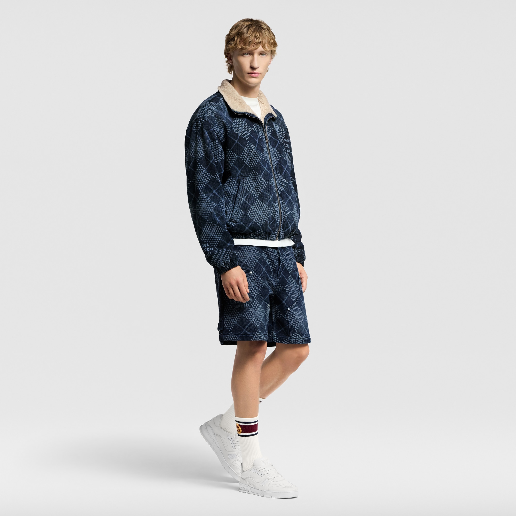 Sneaker LV Trainer Distressed  Uomo Calzature Sneakers | LOUIS VUITTON (Zoom prodotto)