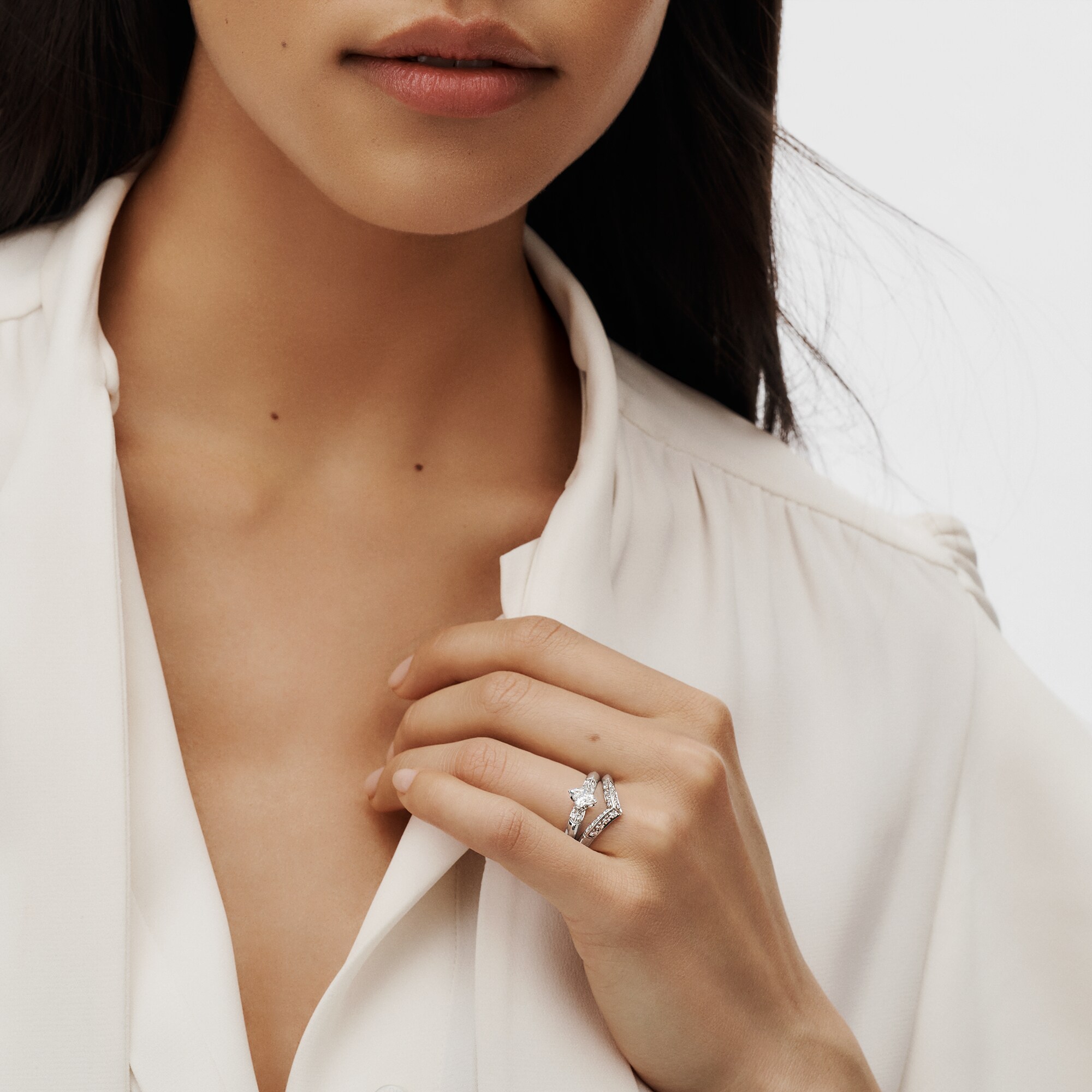 Solitario LV Diamonds, diamante taglio LV Monogram Star  Gioielli Collezioni LV Diamonds | LOUIS VUITTON (Zoom prodotto)