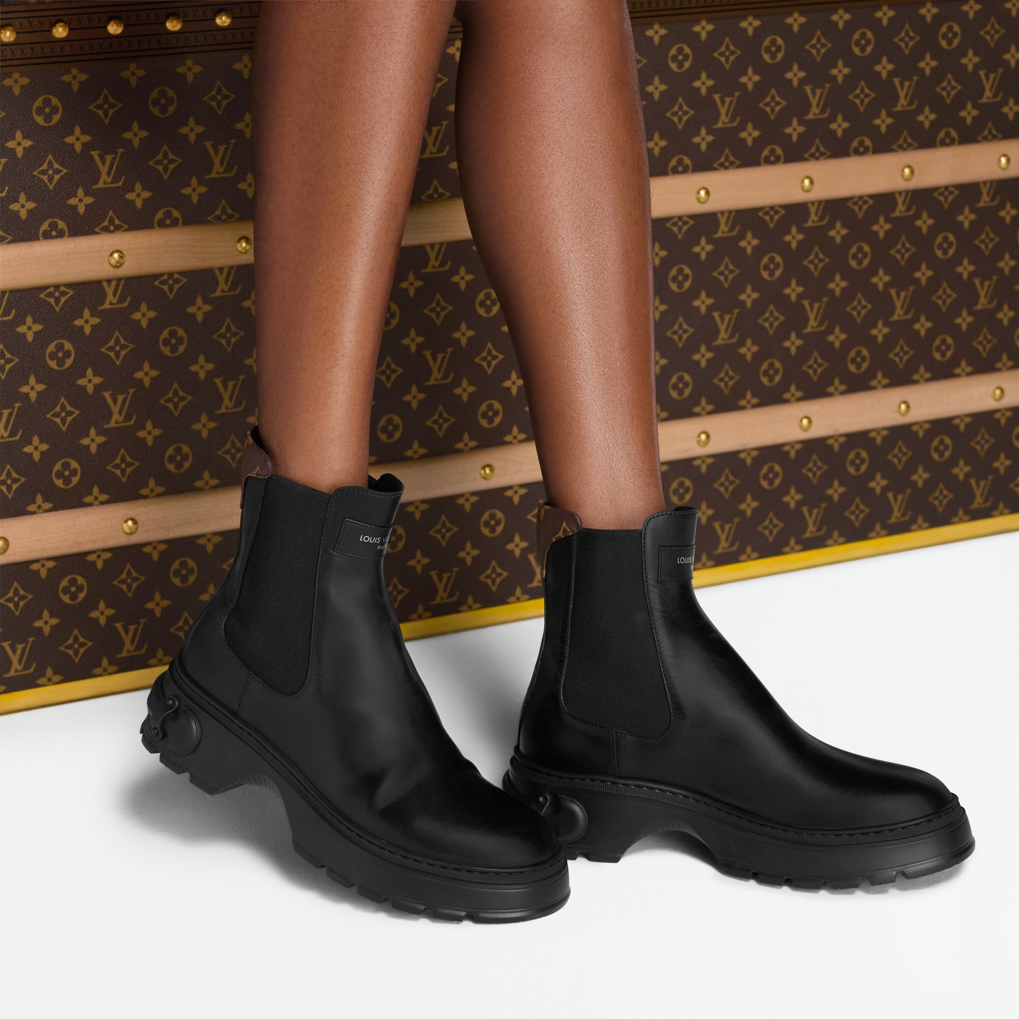 Stivaletto Chelsea LV Squad  Donna Calzature Stivali e Stivaletti | LOUIS VUITTON (Zoom prodotto)