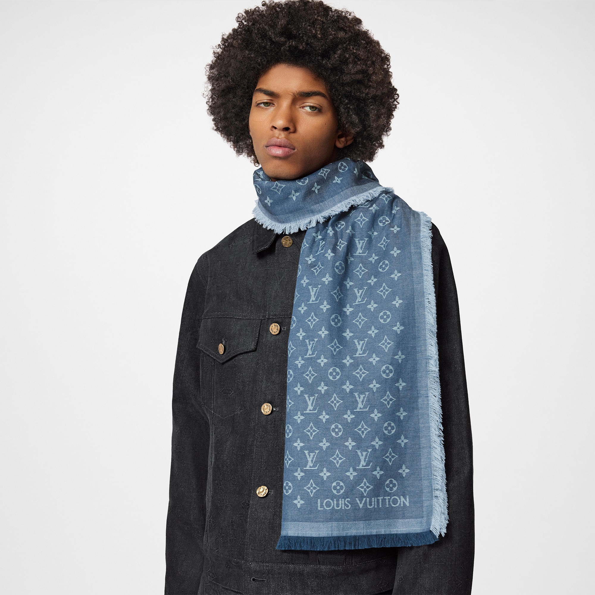 Stola Monogram Essential S00 Uomo Accessori Sciarpe | LOUIS VUITTON (Zoom prodotto)