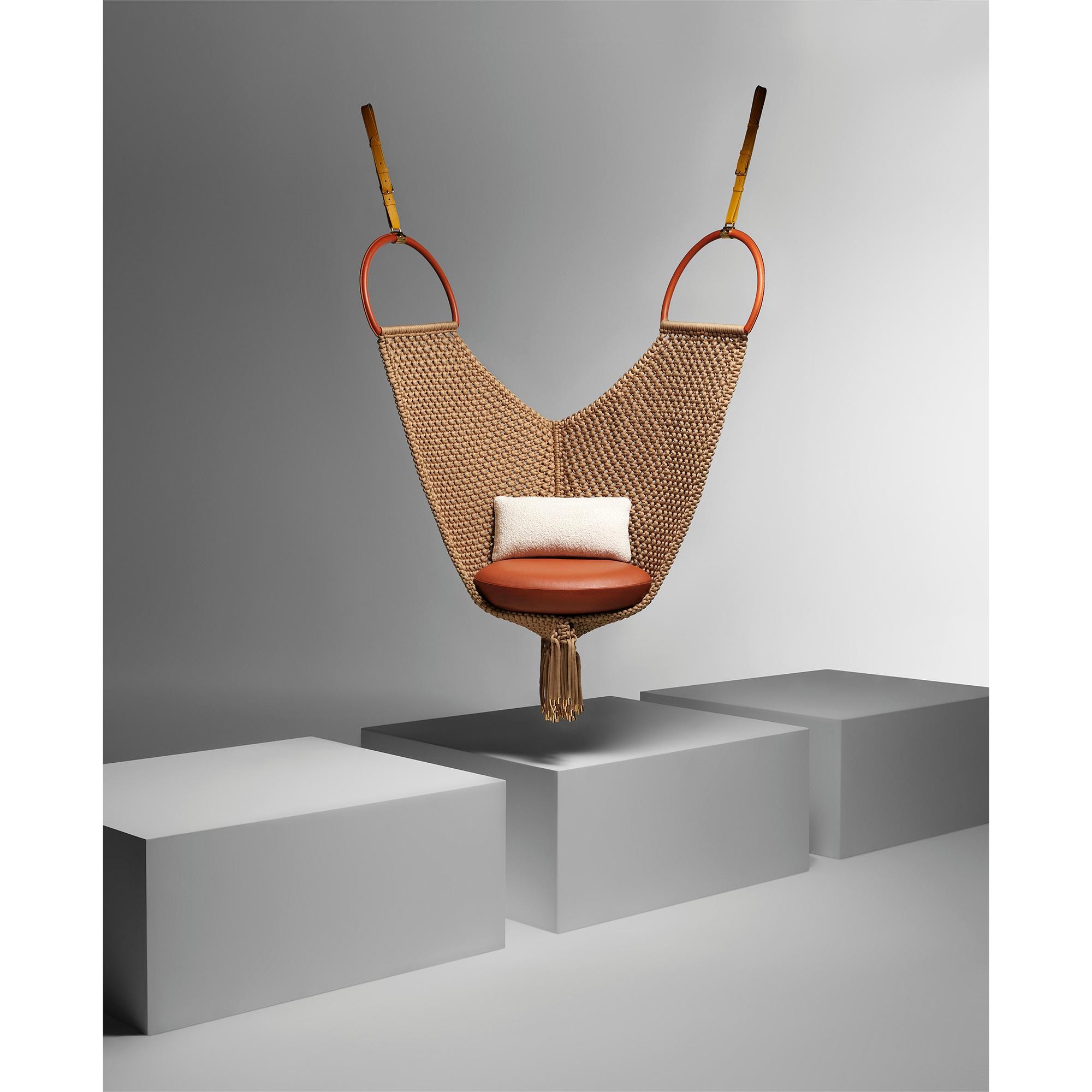 Swing Chair di Patricia Urquiola  Bauli, Viaggio e Casa Casa e Art de la Table Mobili | LOUIS VUITTON (Zoom prodotto)