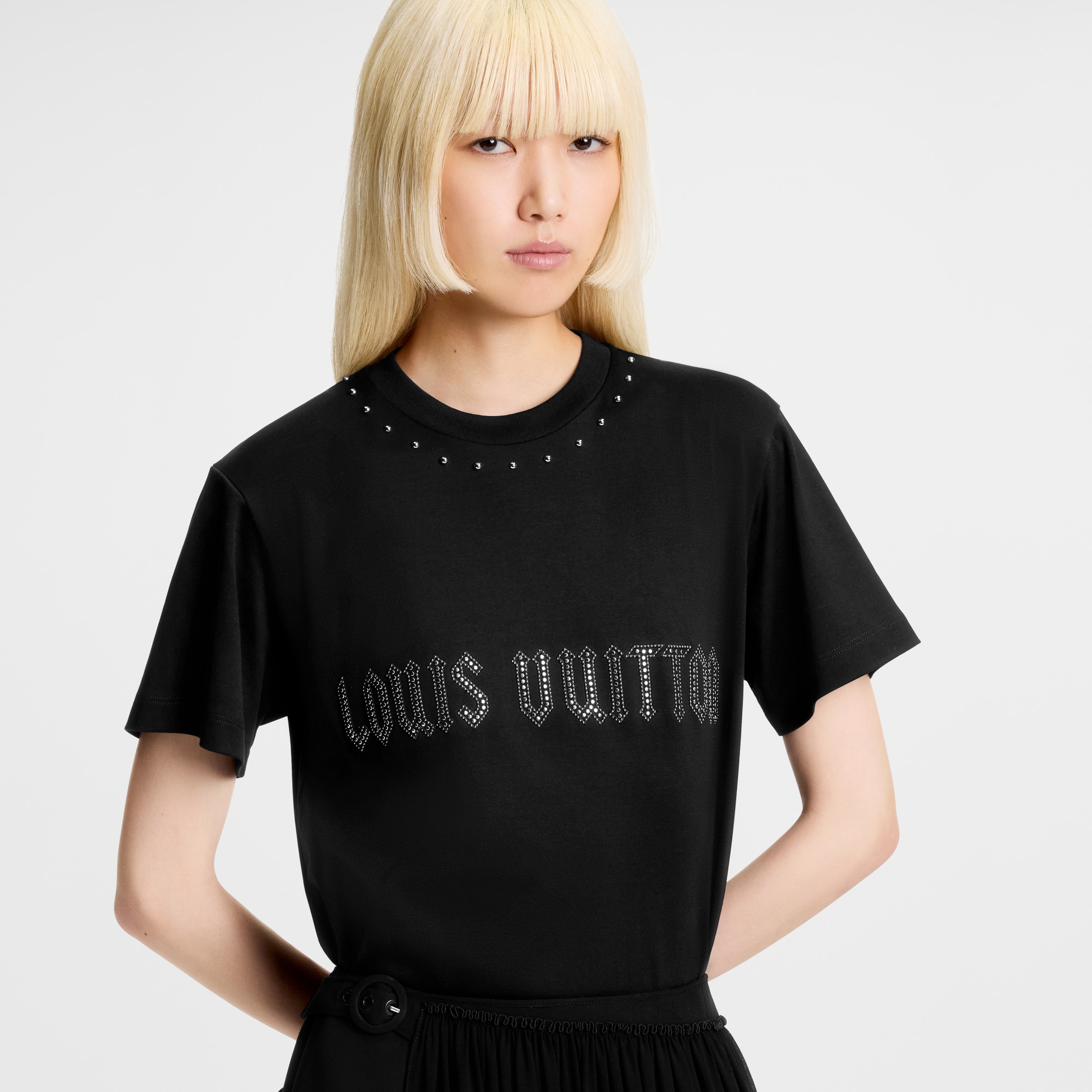 T-shirt con borchie iconiche  Donna Abbigliamento Camicie e T-Shirt | LOUIS VUITTON (Zoom prodotto)