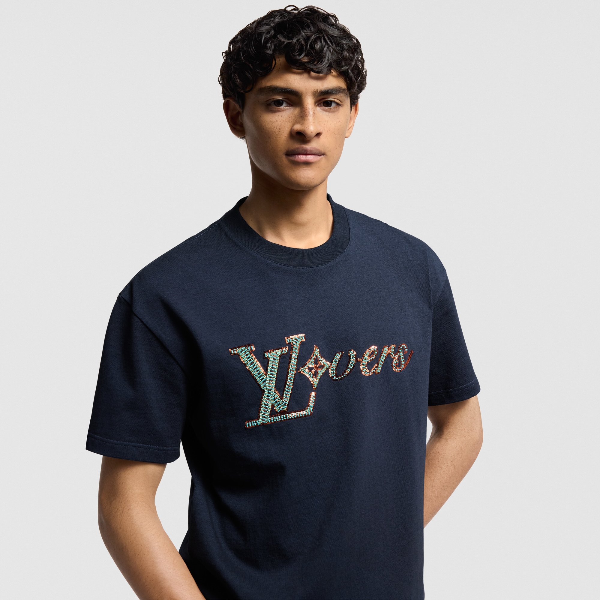 T-shirt con firma LV Vers ricamata  Uomo Abbigliamento T-Shirt e Polo | LOUIS VUITTON (Zoom prodotto)
